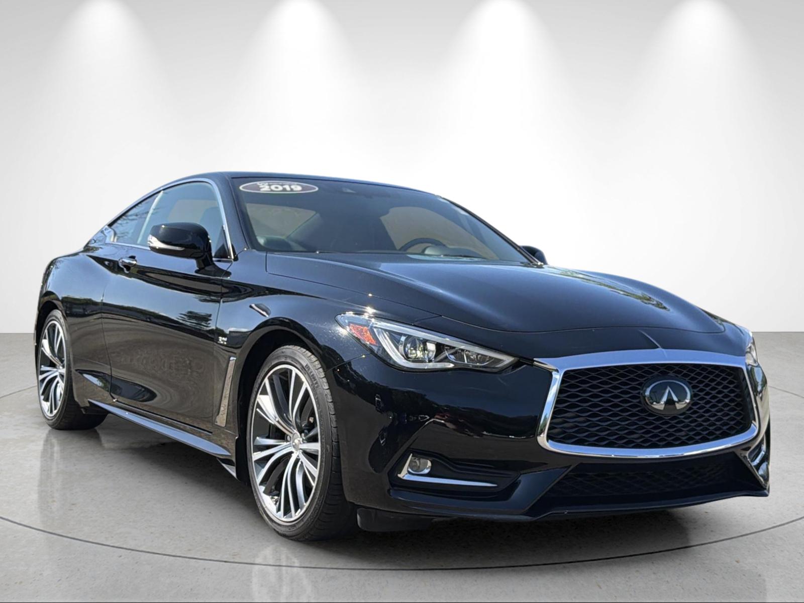 Used 2019 Black Obsidian INFINITI 3.0t LUXE image 6