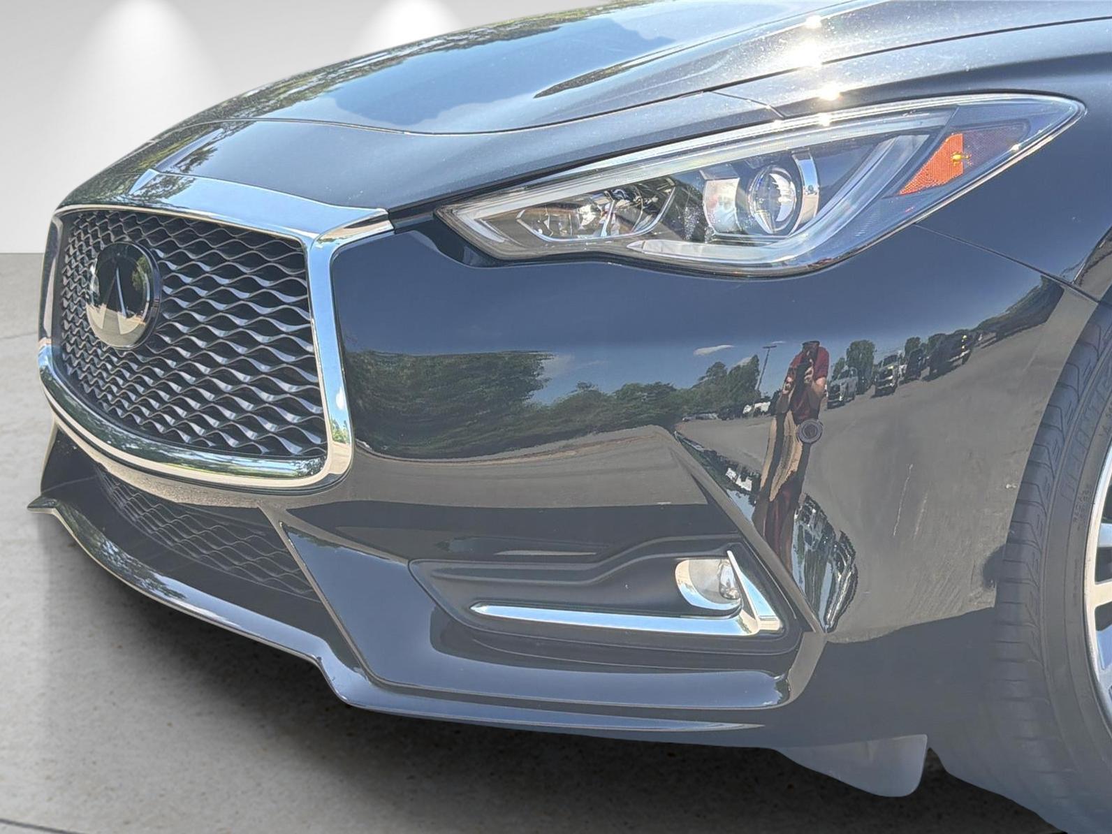 Used 2019 Black Obsidian INFINITI 3.0t LUXE image 27