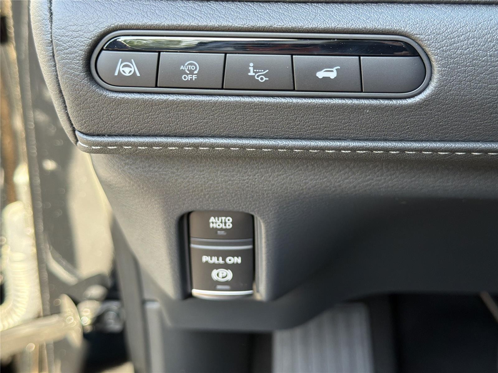 New 2026 BLACK OBSIDIAN INFINITI Luxe 4WD image 16