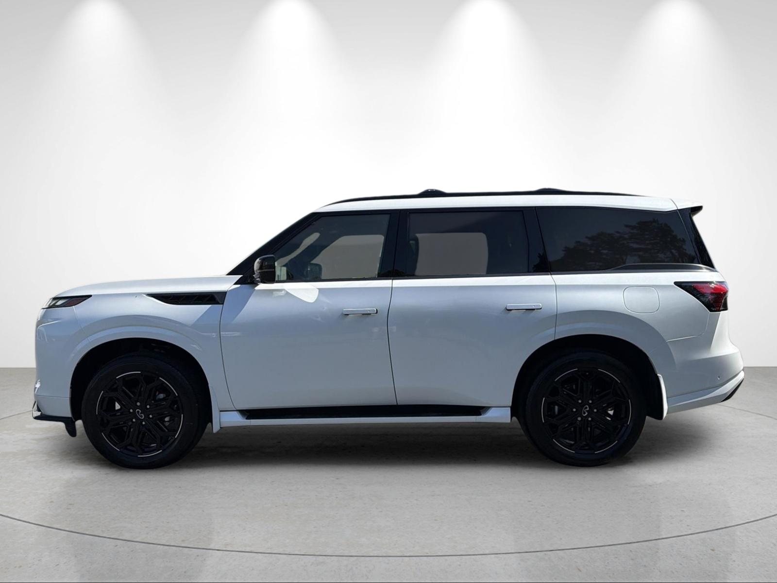 New 2026 RADIANT WHITE INFINITI Sport 4WD image 2