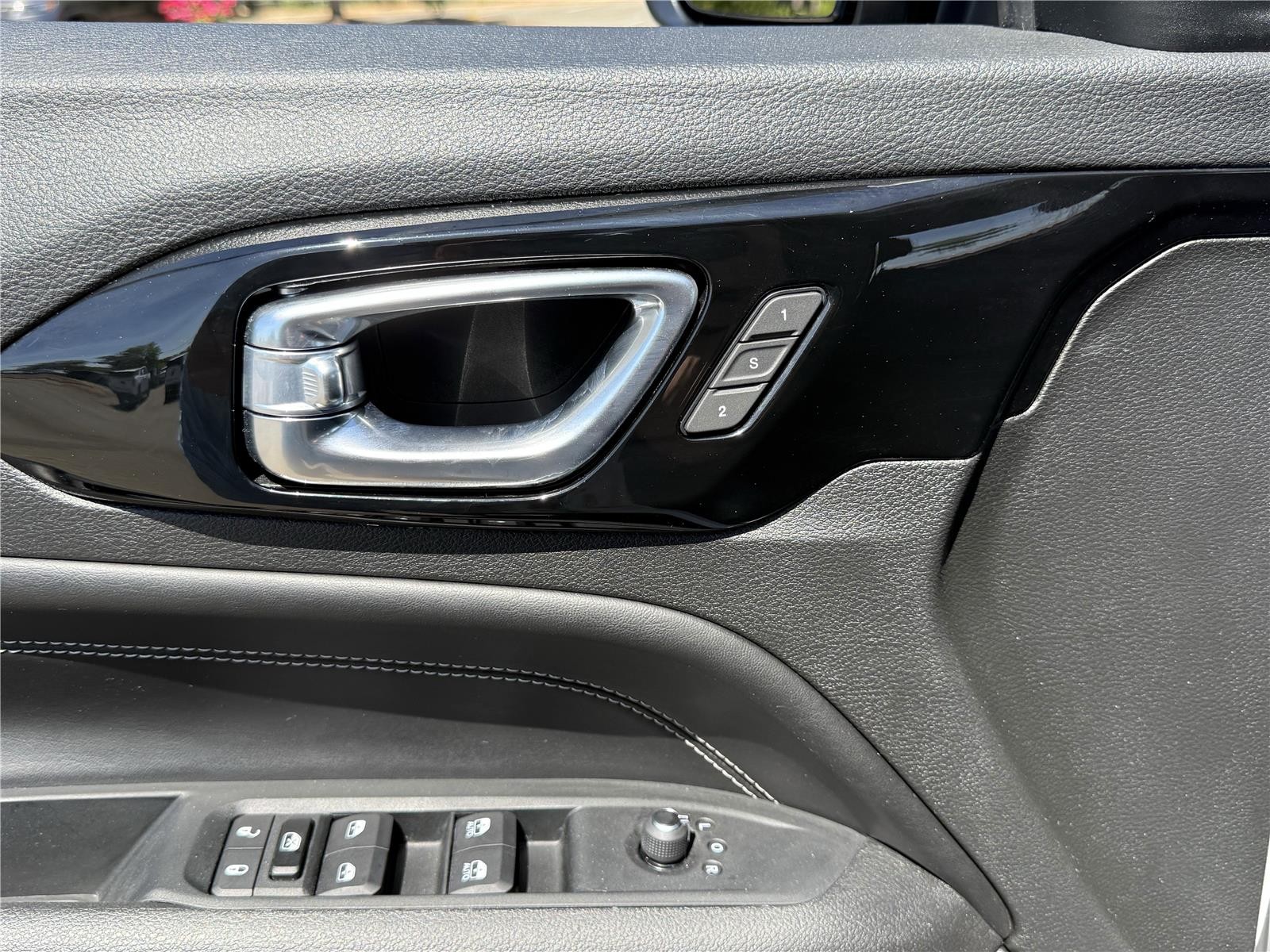 Used 2022 Bright White Clearcoat Jeep High Altitude image 23