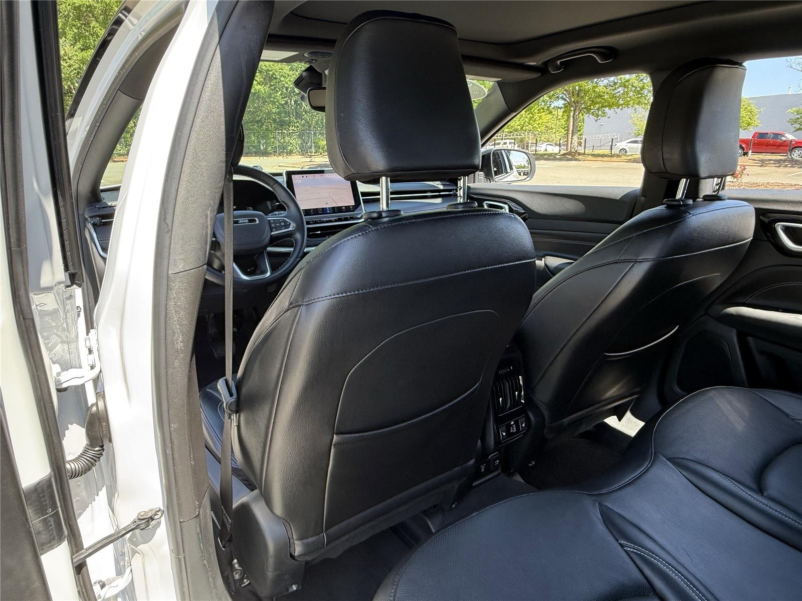 Used 2022 Bright White Clearcoat Jeep High Altitude image 25