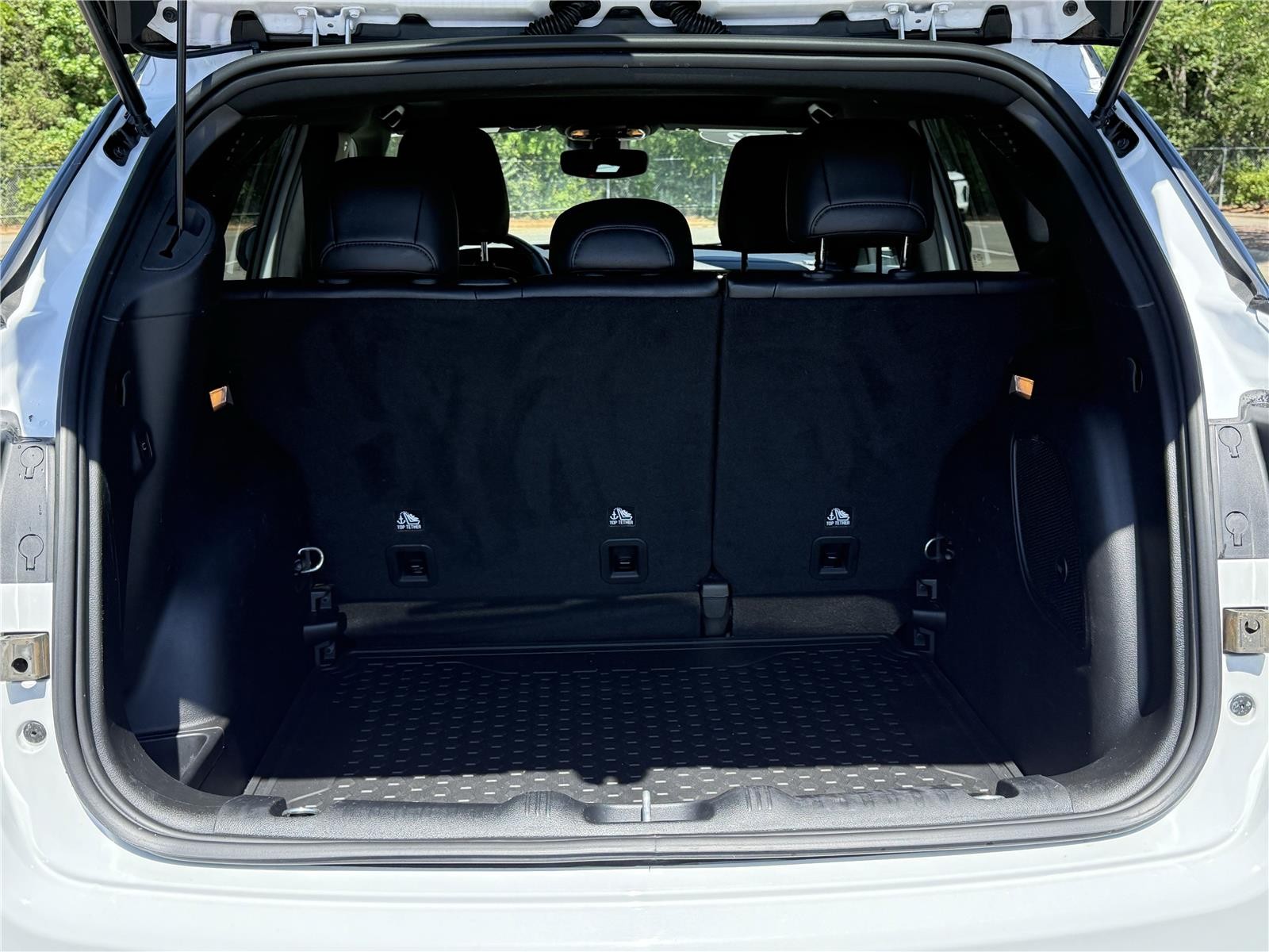 Used 2022 Bright White Clearcoat Jeep High Altitude image 27