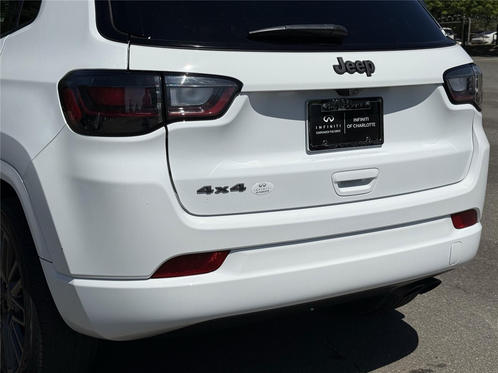 Used 2022 Bright White Clearcoat Jeep High Altitude image 29