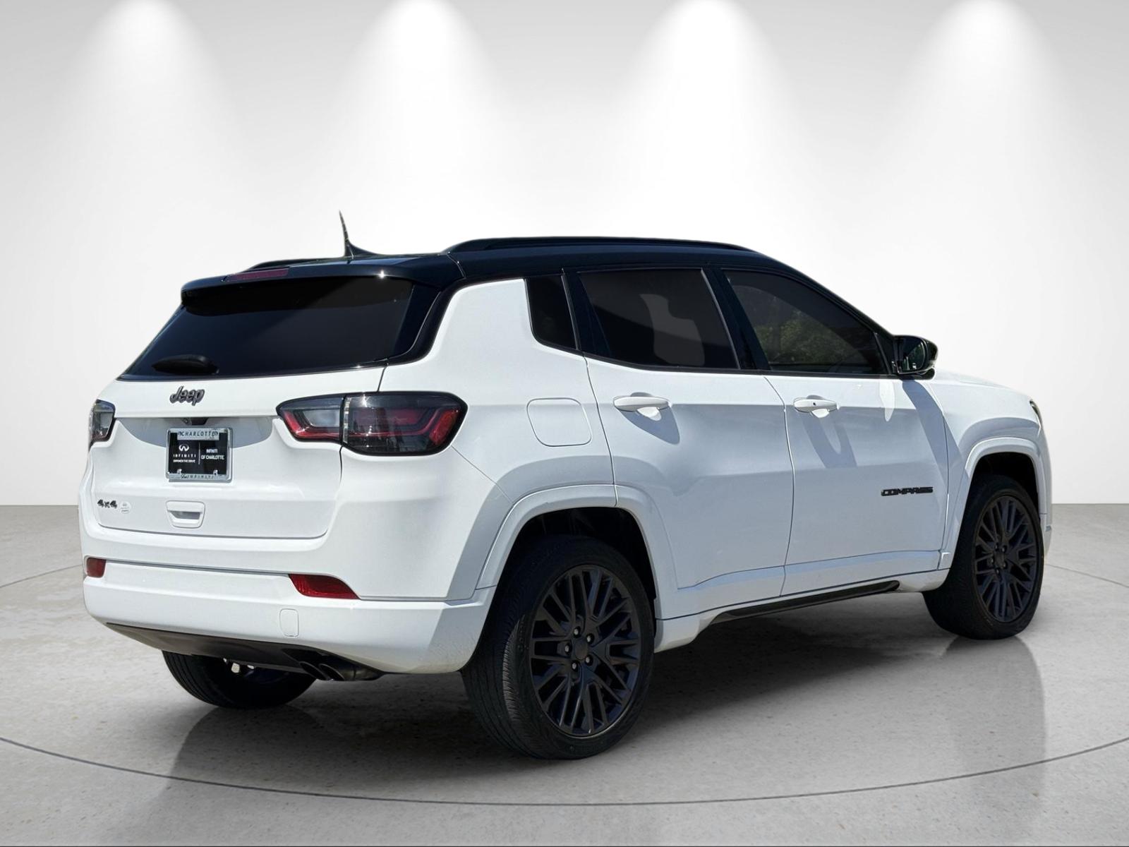Used 2022 Bright White Clearcoat Jeep High Altitude image 5