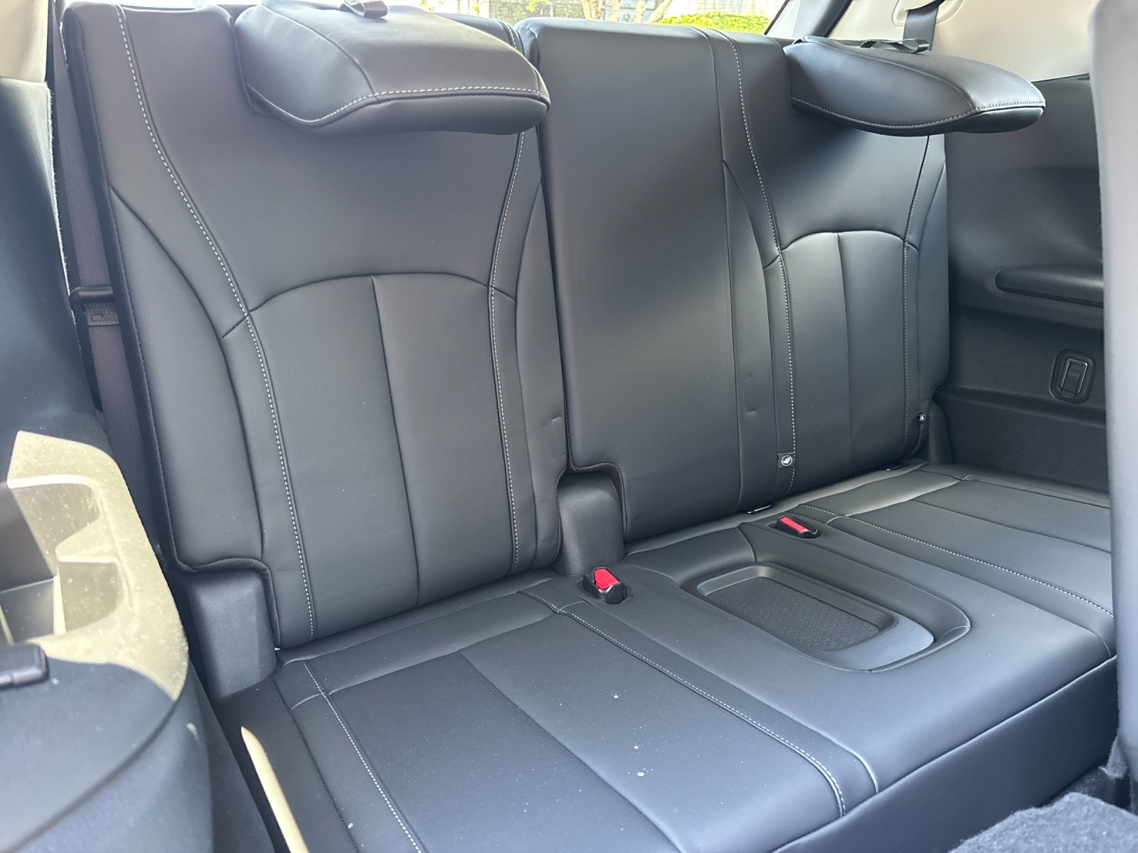 New 2027 MINERAL BLACK INFINITI Luxe FWD image 39