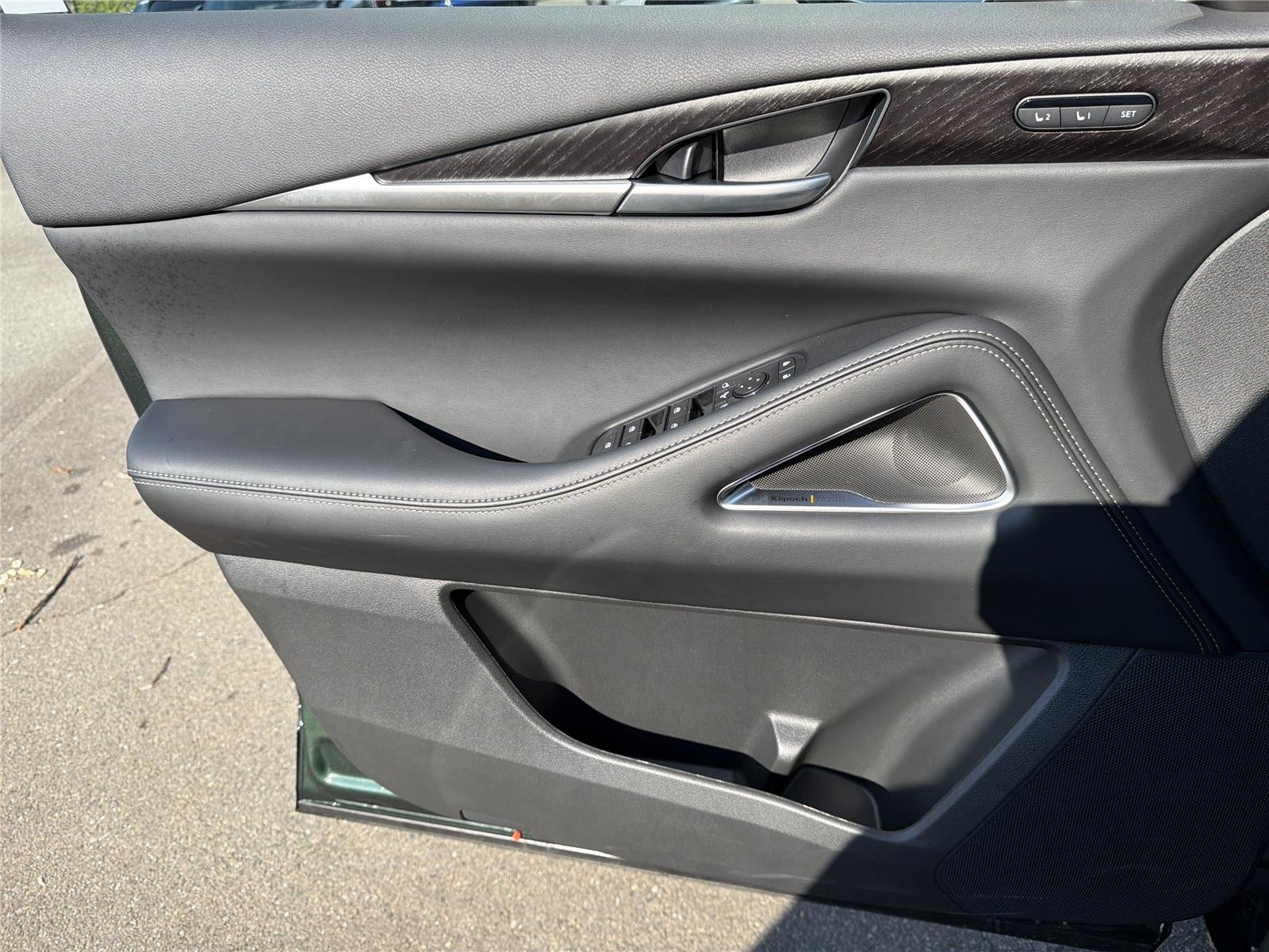 New 2027 DEEP EMERALD INFINITI Autograph AWD image 21