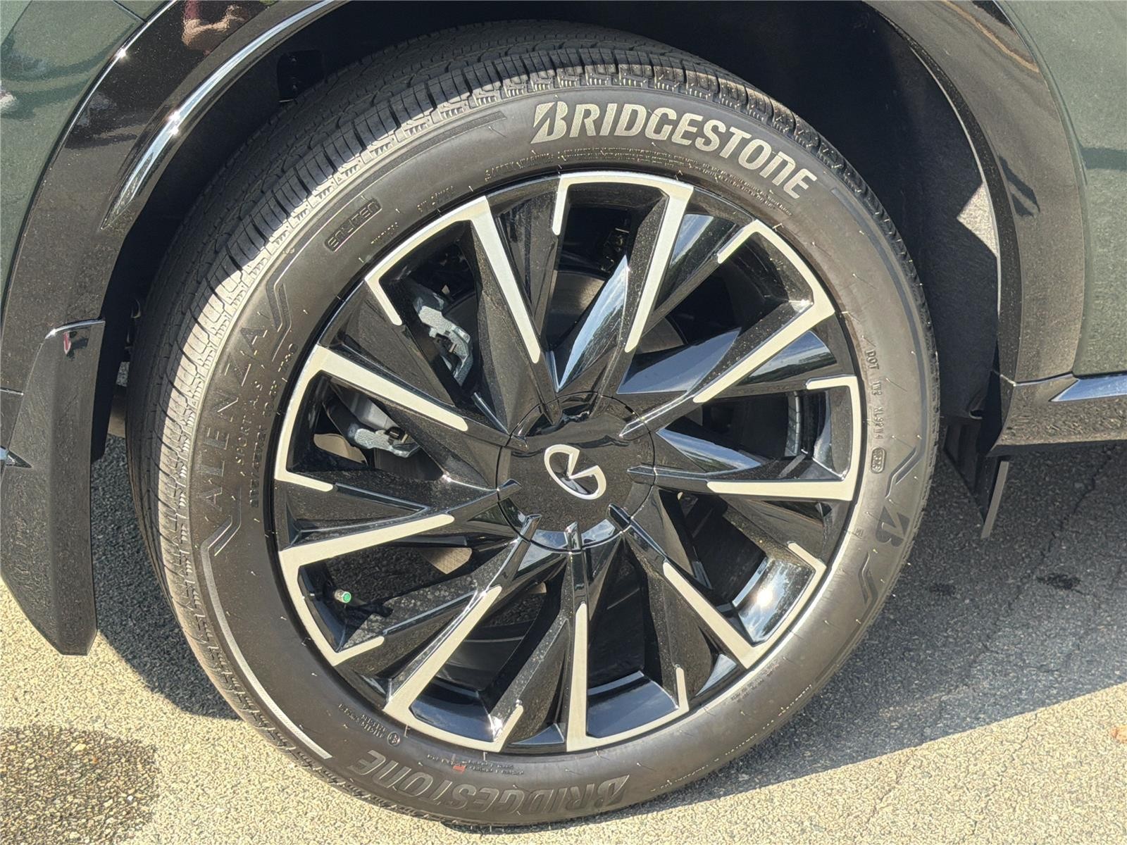 New 2027 DEEP EMERALD INFINITI Autograph AWD image 30