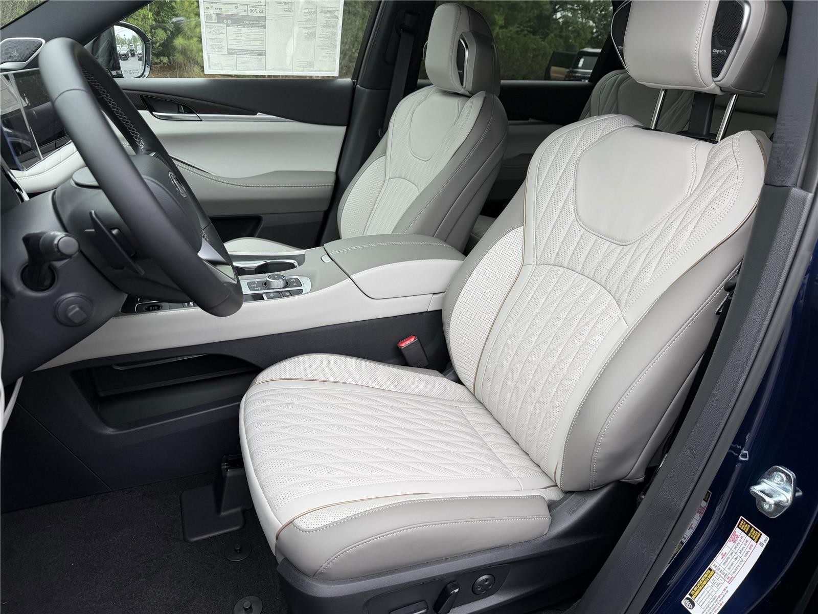 New 2027 GRAND BLUE INFINITI Autograph AWD image 24