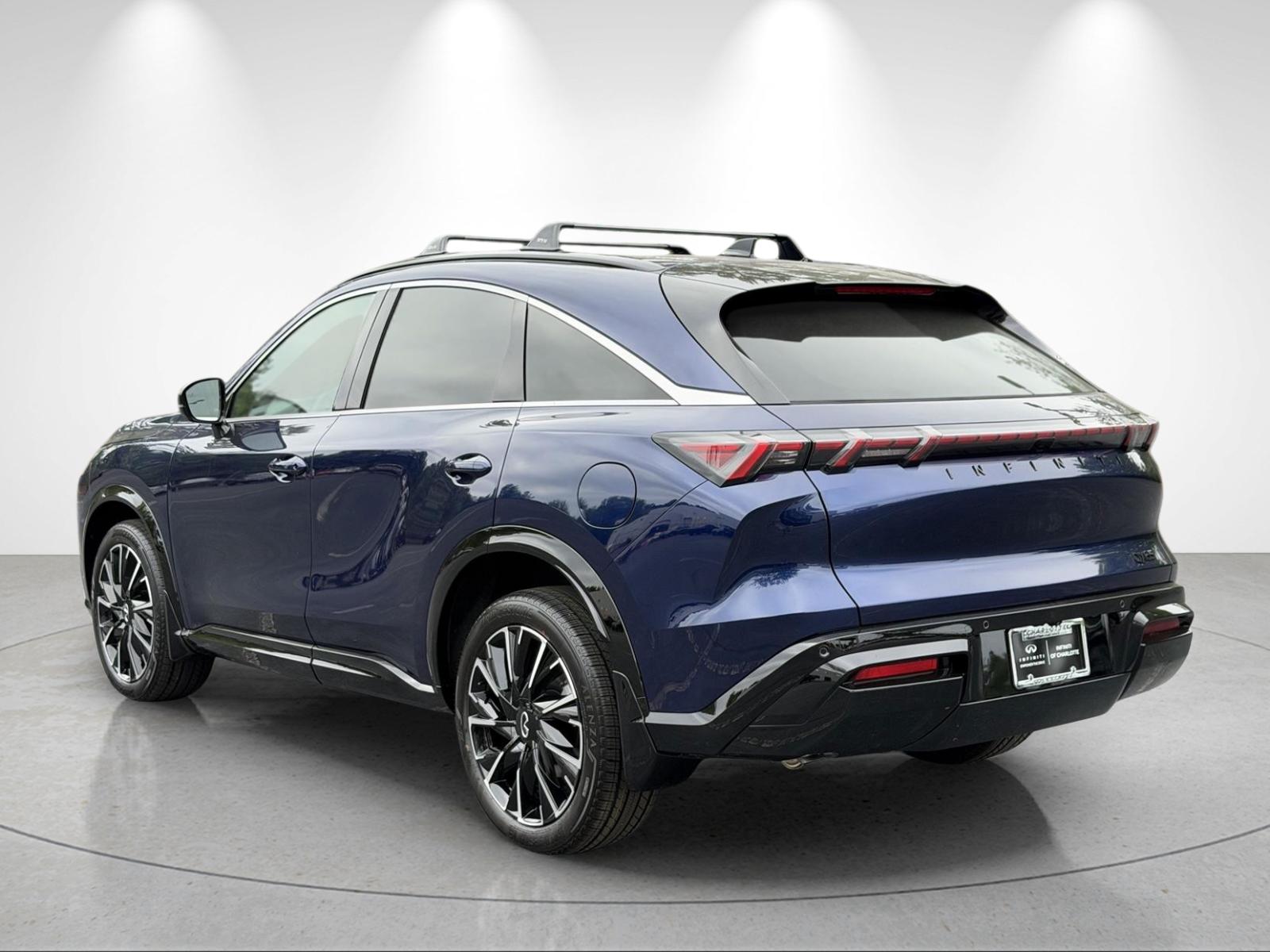 New 2027 GRAND BLUE INFINITI Autograph AWD image 3