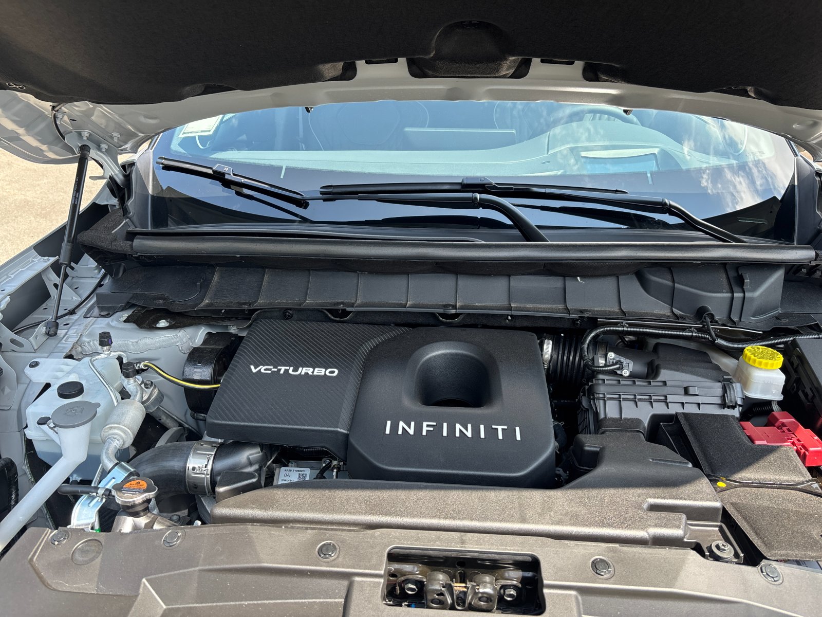 New 2027 2T HRBR GRAY INFINITI Autograph AWD image 9