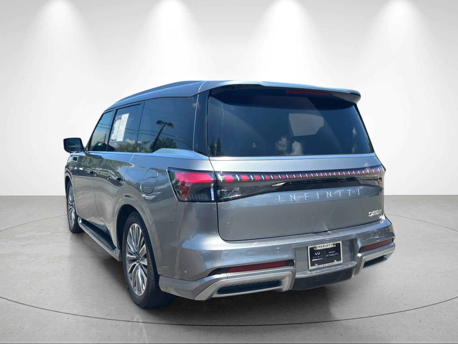 Certified Used 2025 Dynamic Metal INFINITI SENSORY image 3