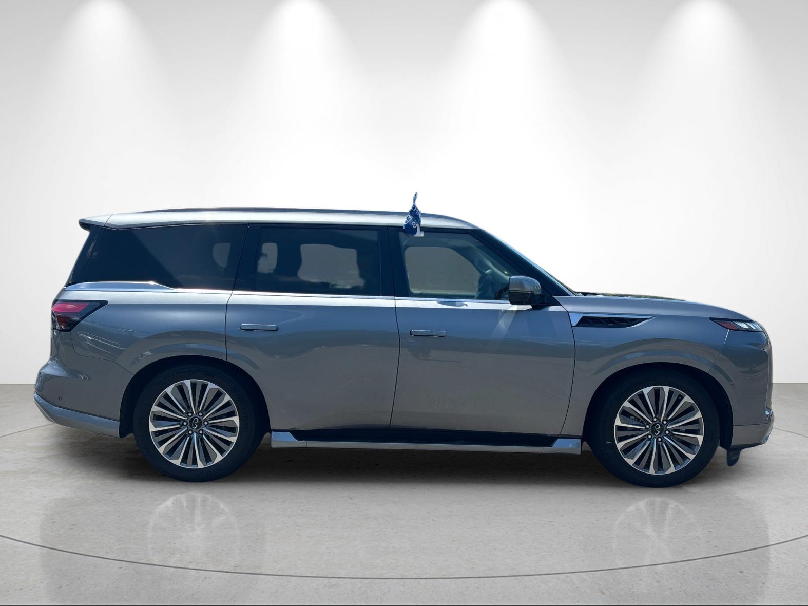 Certified Used 2025 Dynamic Metal INFINITI SENSORY image 6