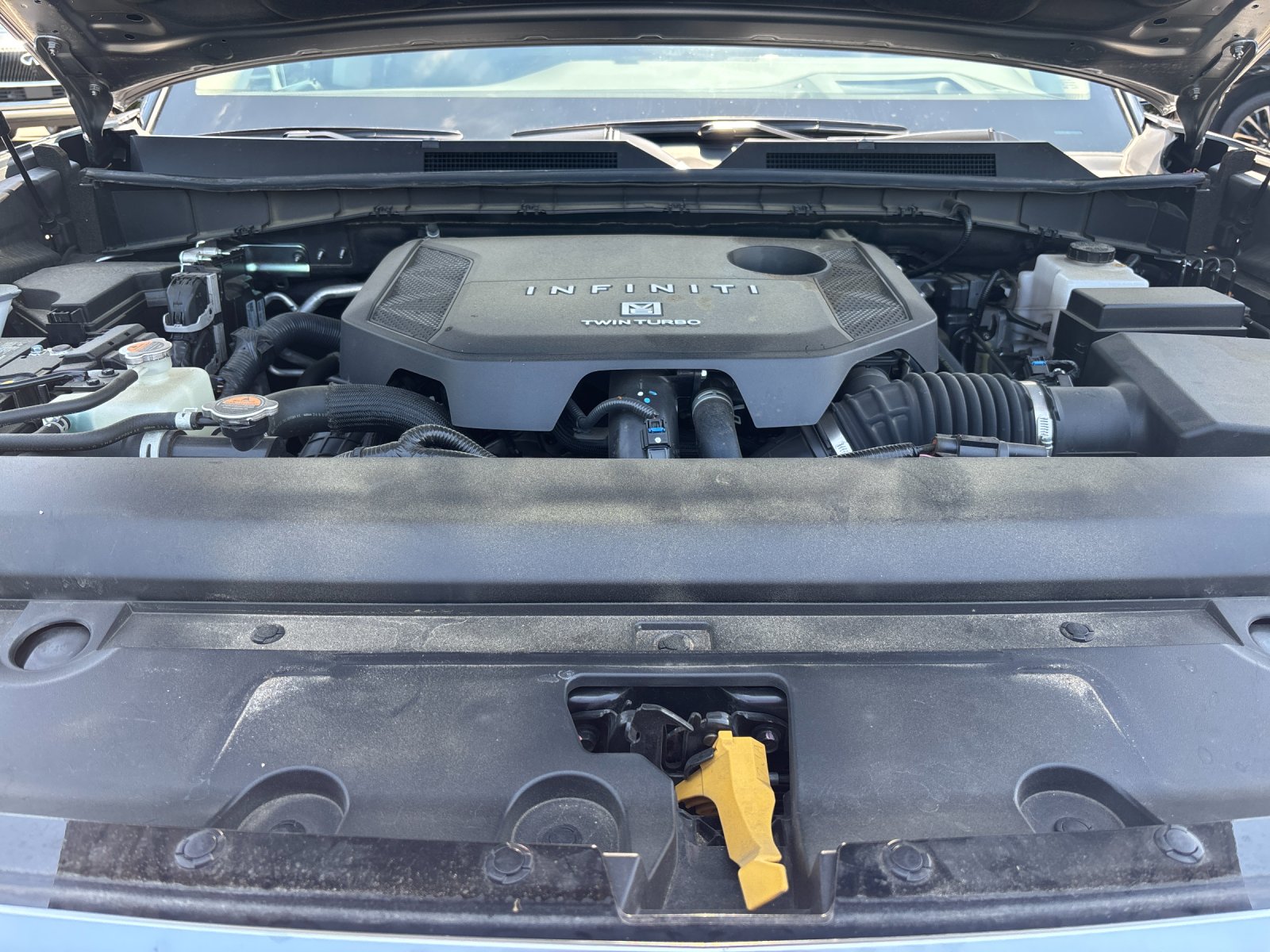 Certified Used 2025 Dynamic Metal INFINITI SENSORY image 9