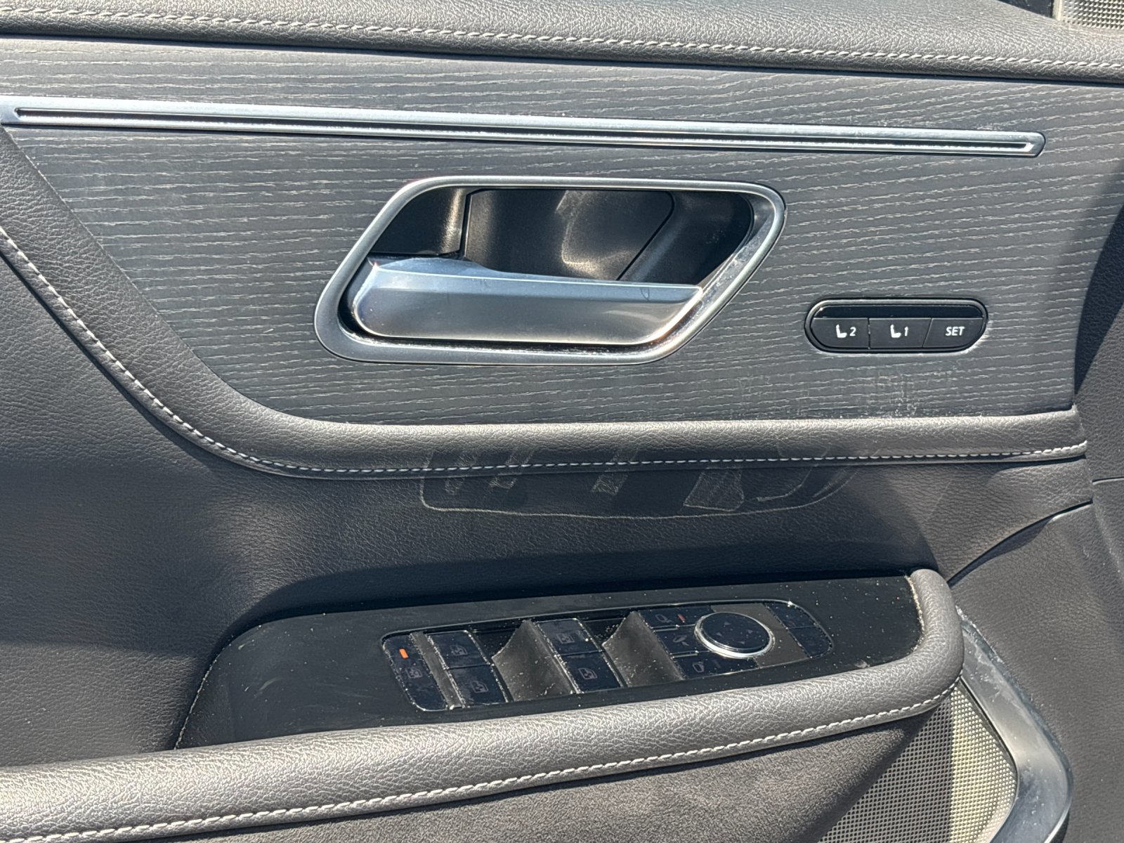 Certified Used 2025 Dynamic Metal INFINITI SENSORY image 14