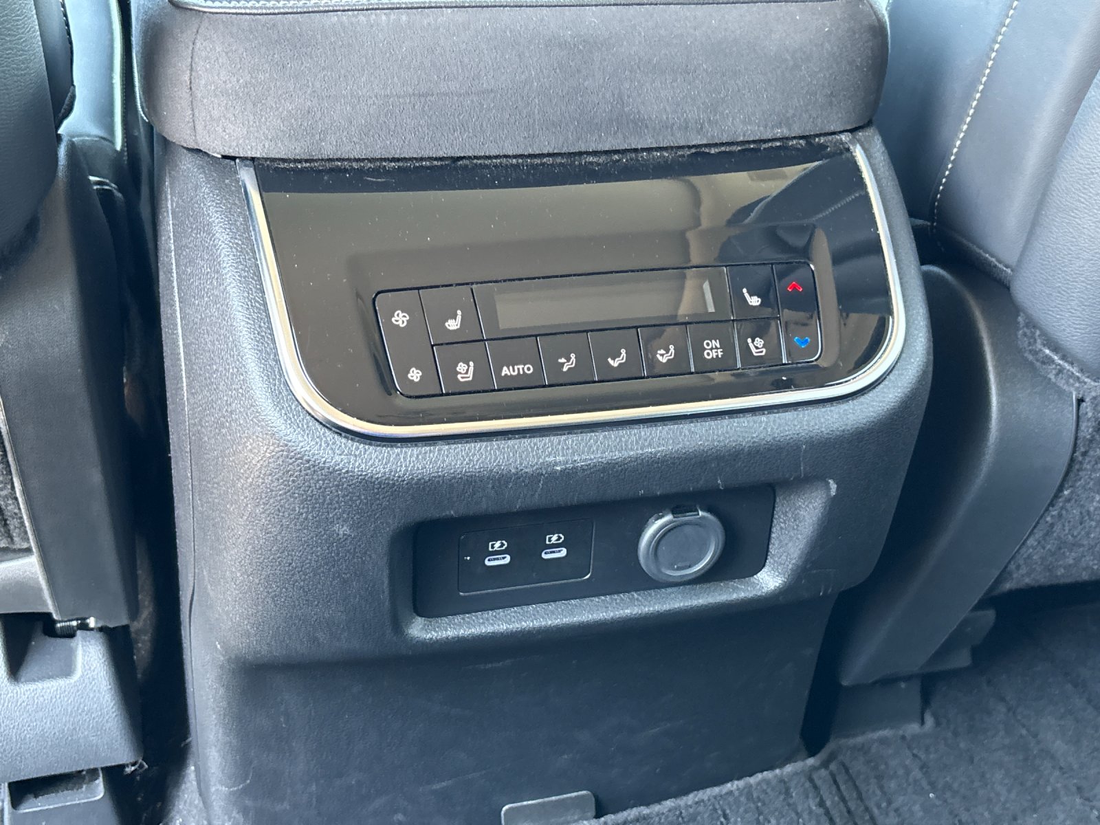 Certified Used 2025 Dynamic Metal INFINITI SENSORY image 34