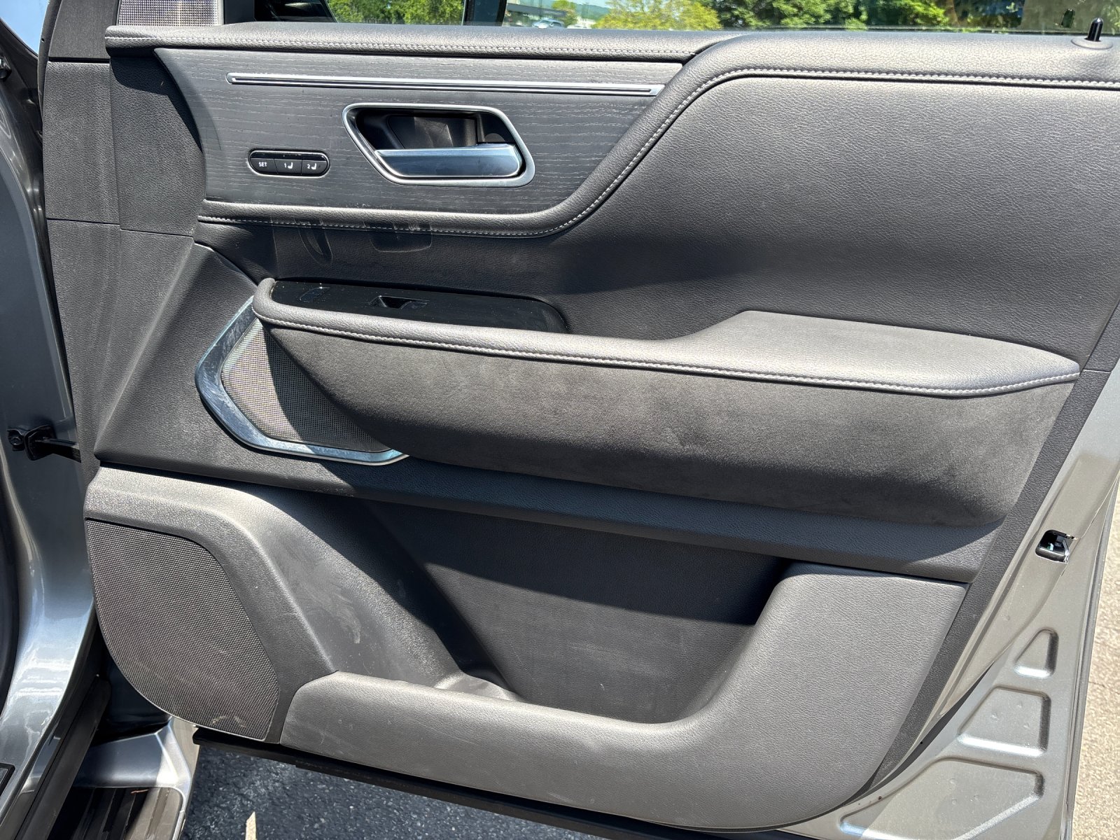 Certified Used 2025 Dynamic Metal INFINITI SENSORY image 40