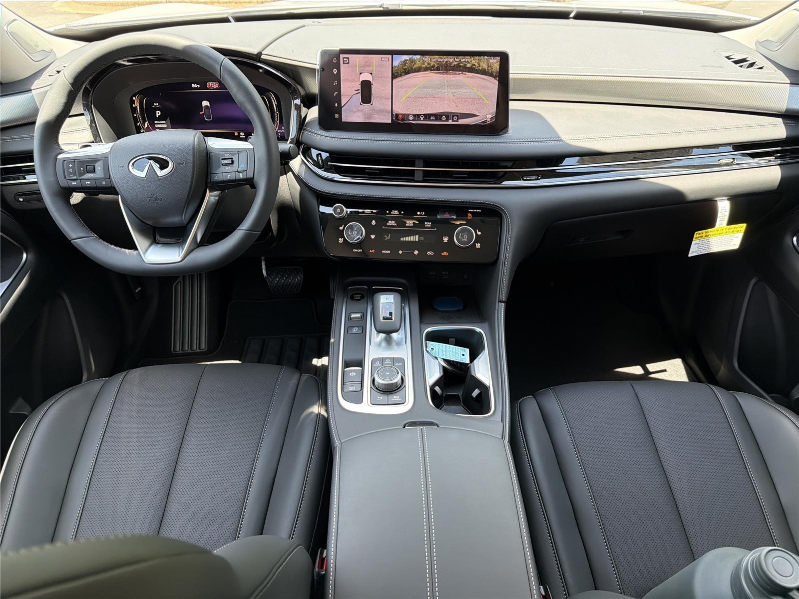 New 2027 DEEP EMERALD INFINITI Luxe FWD image 6