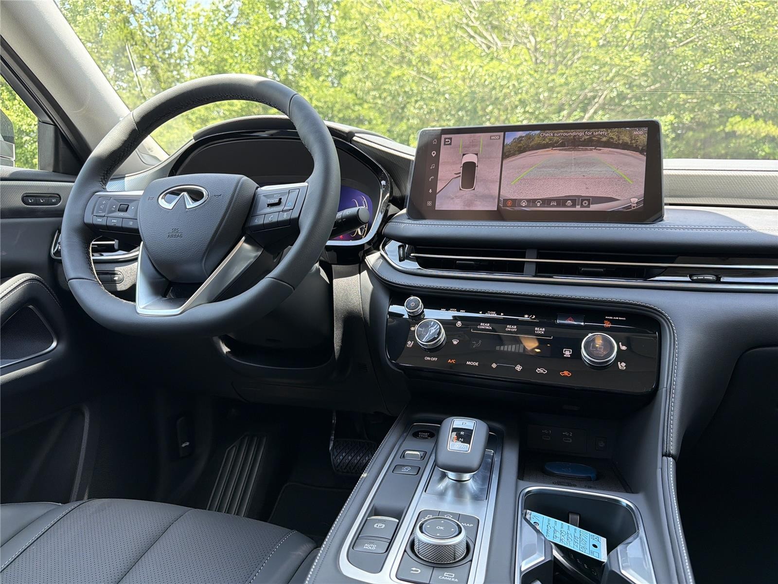 New 2027 DEEP EMERALD INFINITI Luxe FWD image 7