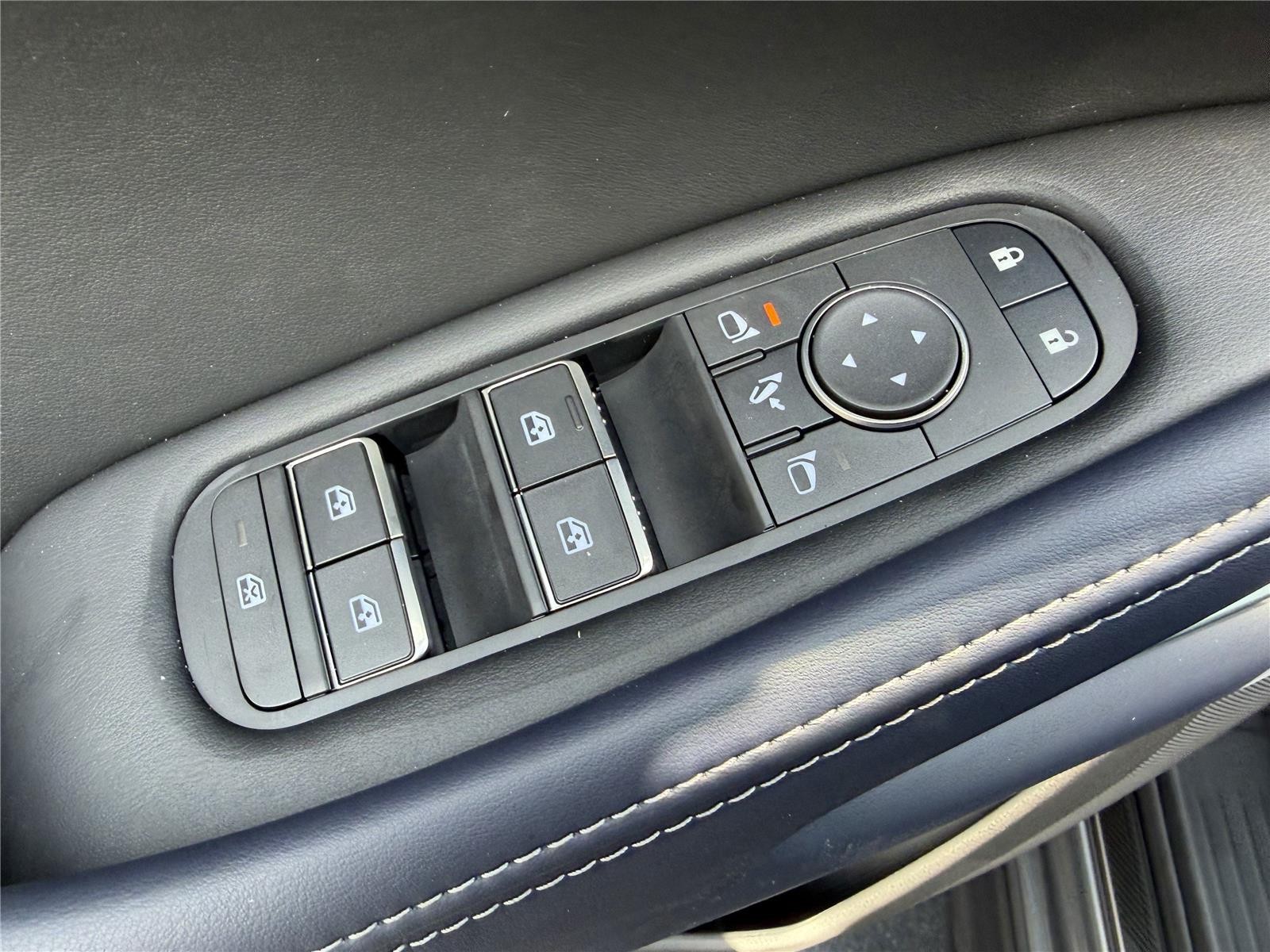 New 2026 2T GRPT SHDW INFINITI Sport AWD image 24