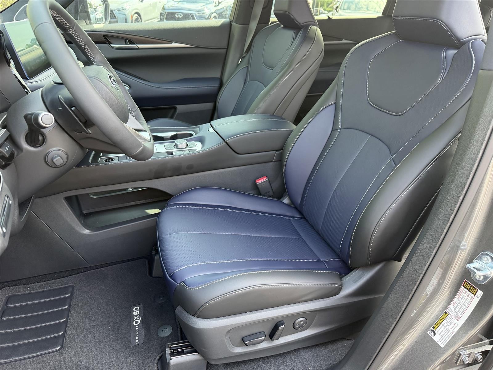 New 2026 2T GRPT SHDW INFINITI Sport AWD image 25