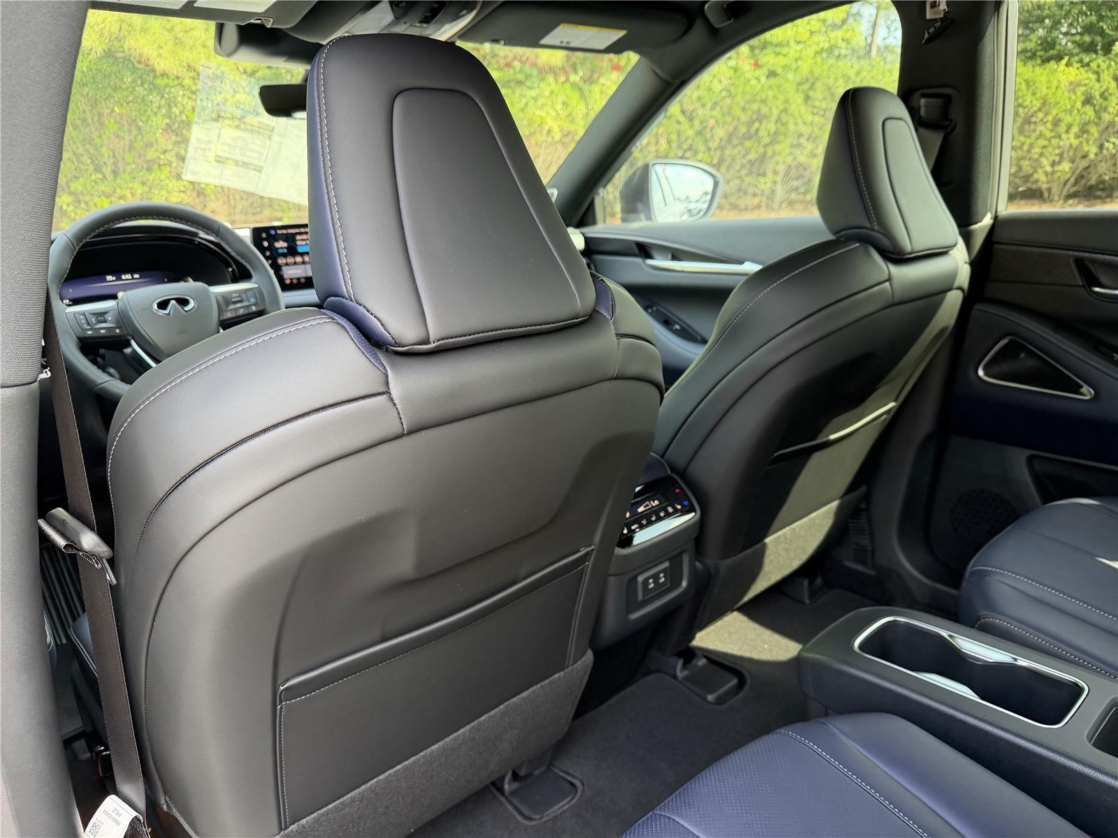 New 2026 2T GRPT SHDW INFINITI Sport AWD image 27