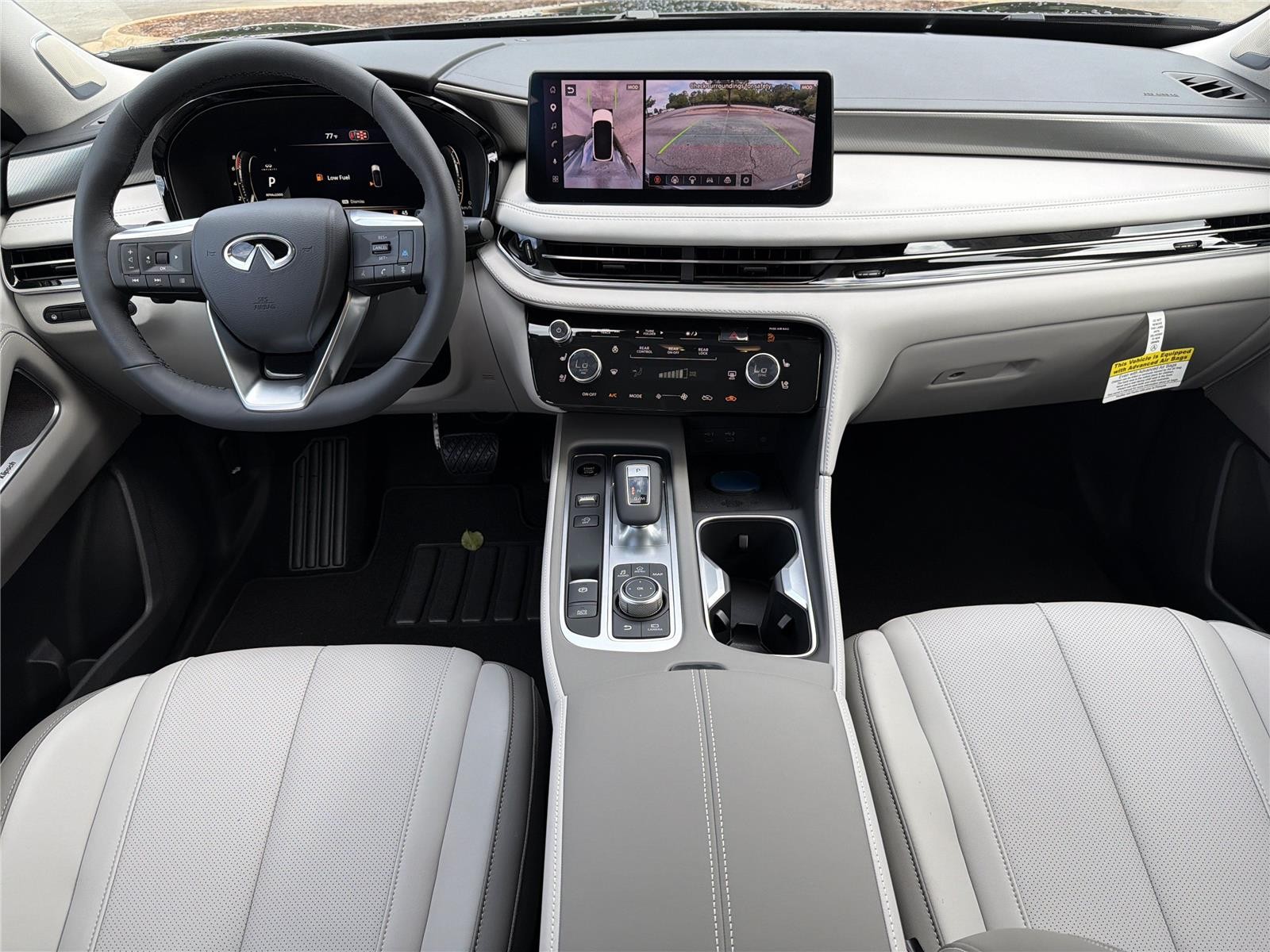 New 2027 MINERAL BLACK INFINITI Luxe FWD image 6