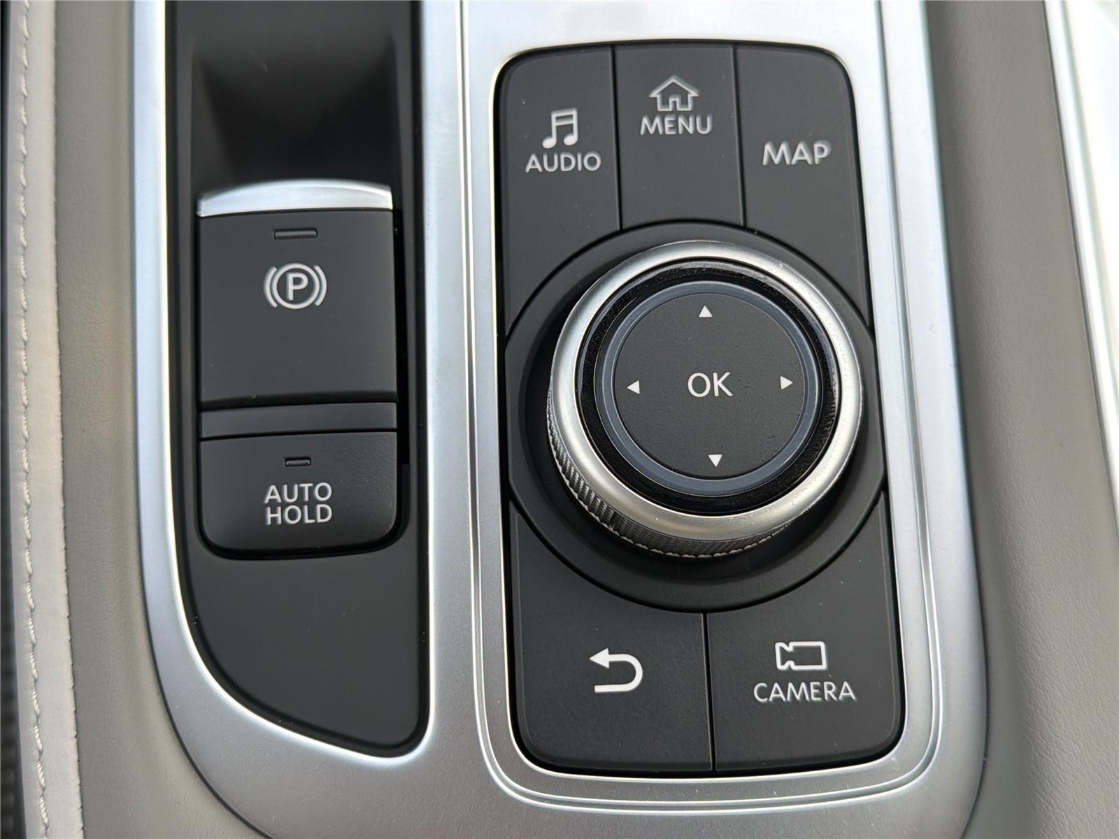 New 2027 MINERAL BLACK INFINITI Luxe FWD image 15