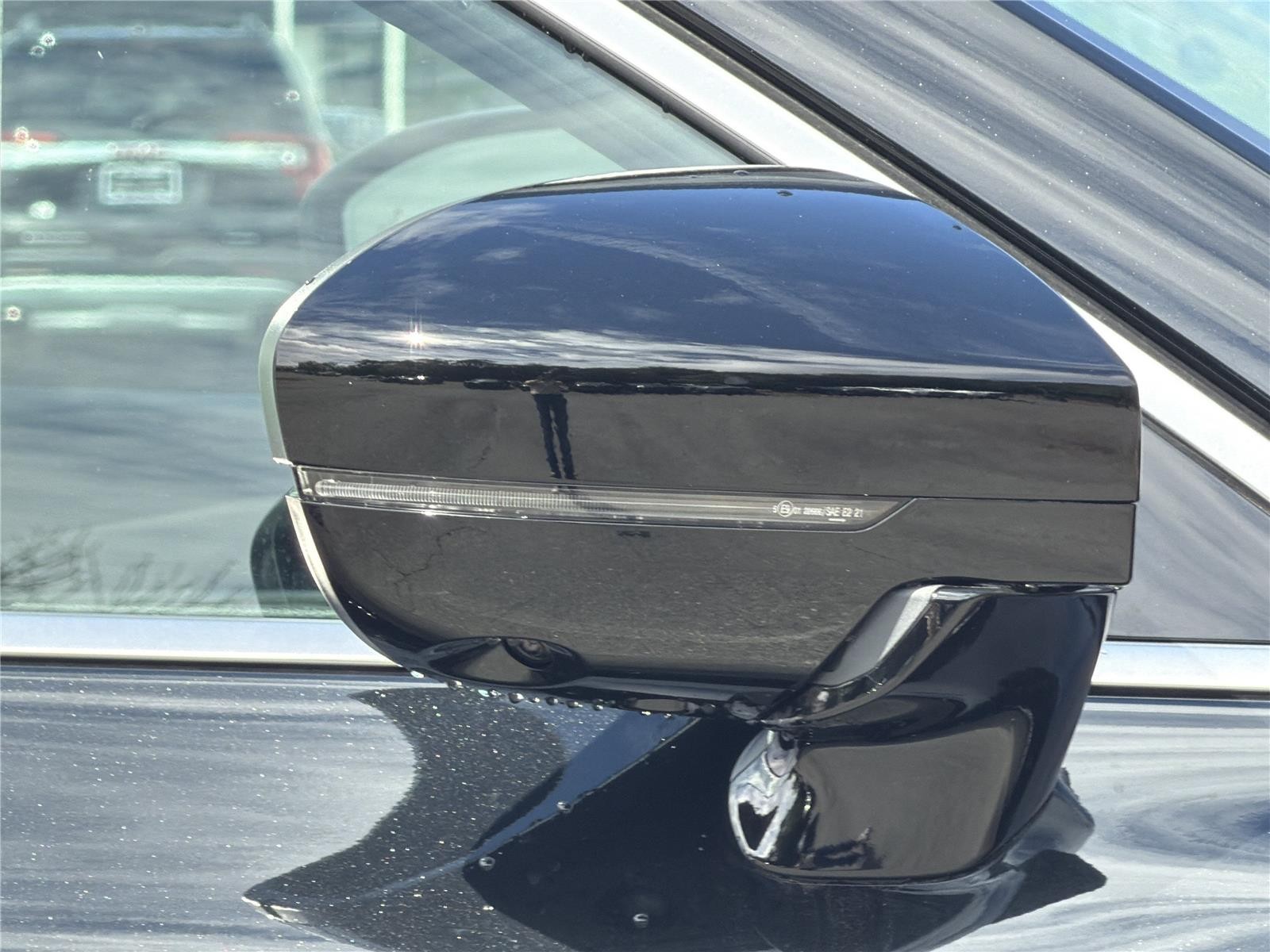 New 2027 MINERAL BLACK INFINITI Luxe FWD image 30