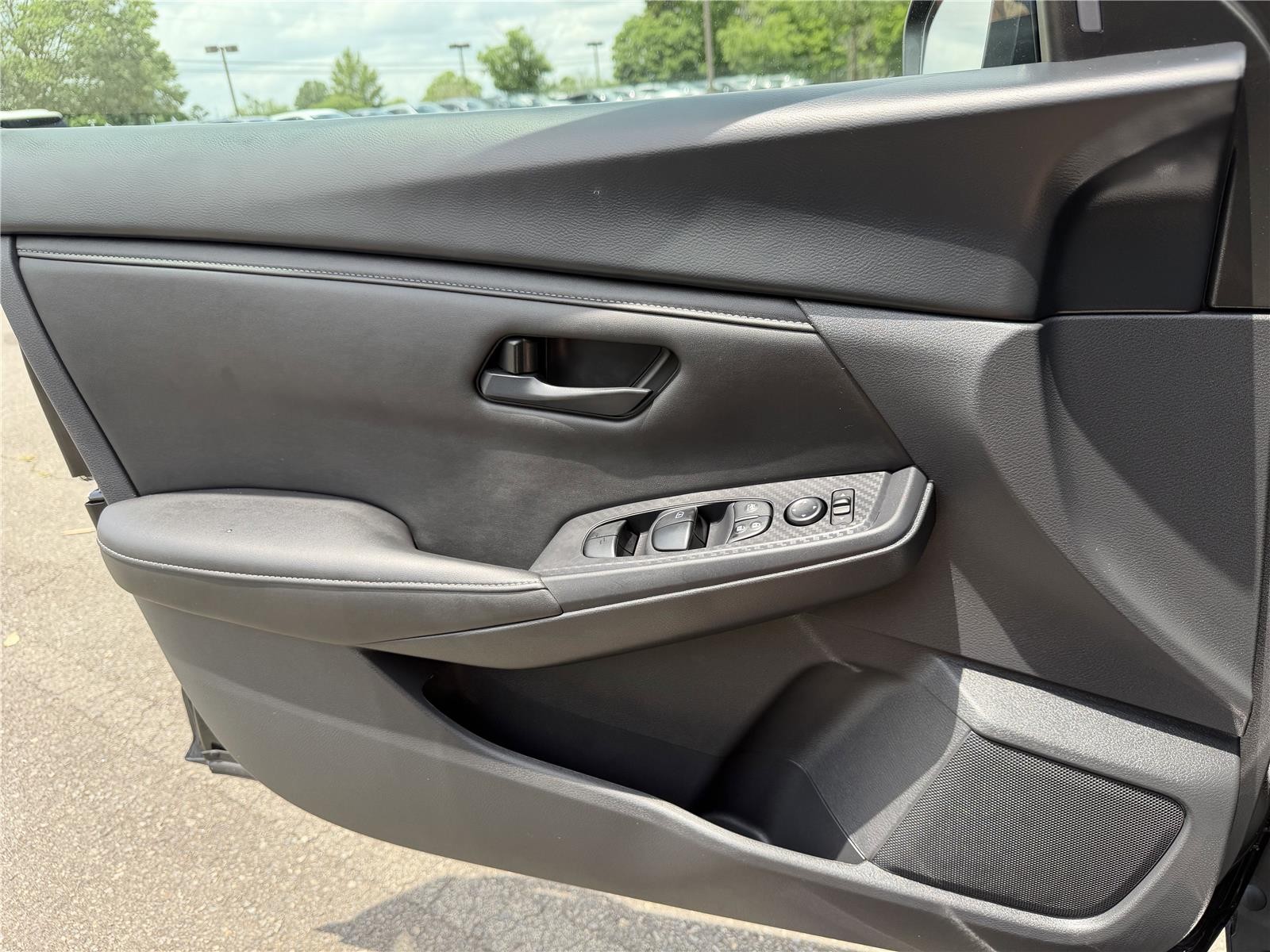 Used 2024 Super Black Nissan S image 25