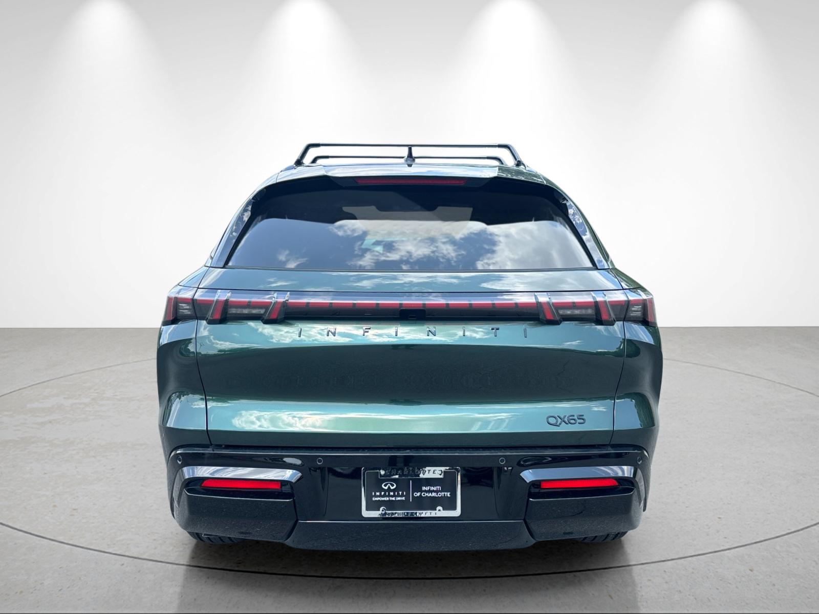 New 2027 DEEP EMERALD INFINITI Autograph AWD image 4