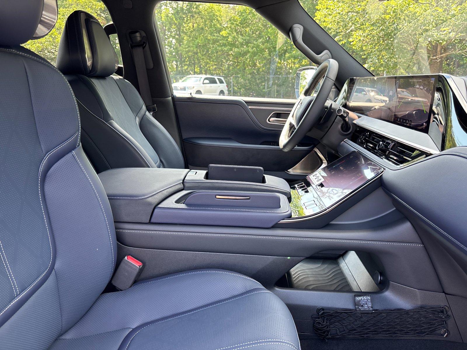 New 2027 RADIANT WHITE INFINITI Sport 4WD image 40