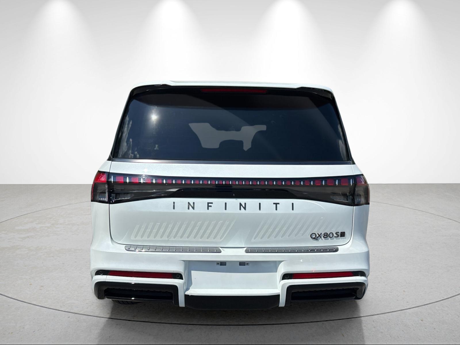 New 2027 RADIANT WHITE INFINITI Sport 4WD image 4