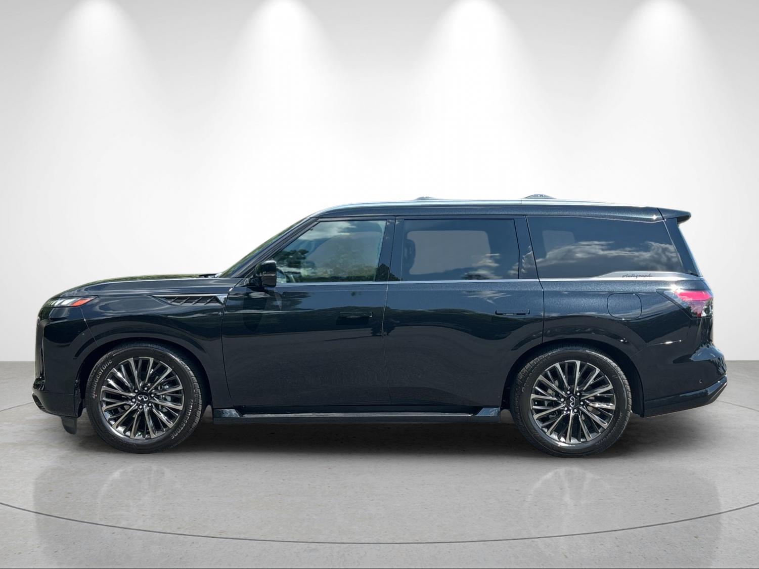 New 2027 MINERAL BLACK INFINITI Autograph 4WD image 2