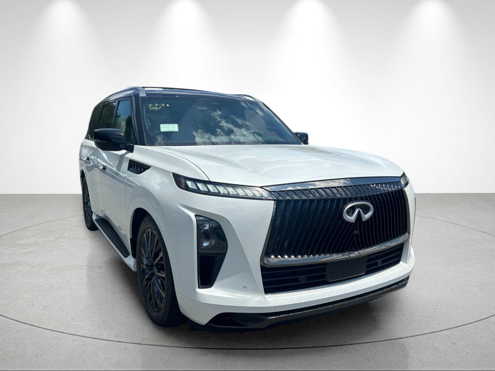 New 2027 2T RADIANT WHIT INFINITI Autograph 4WD image 7