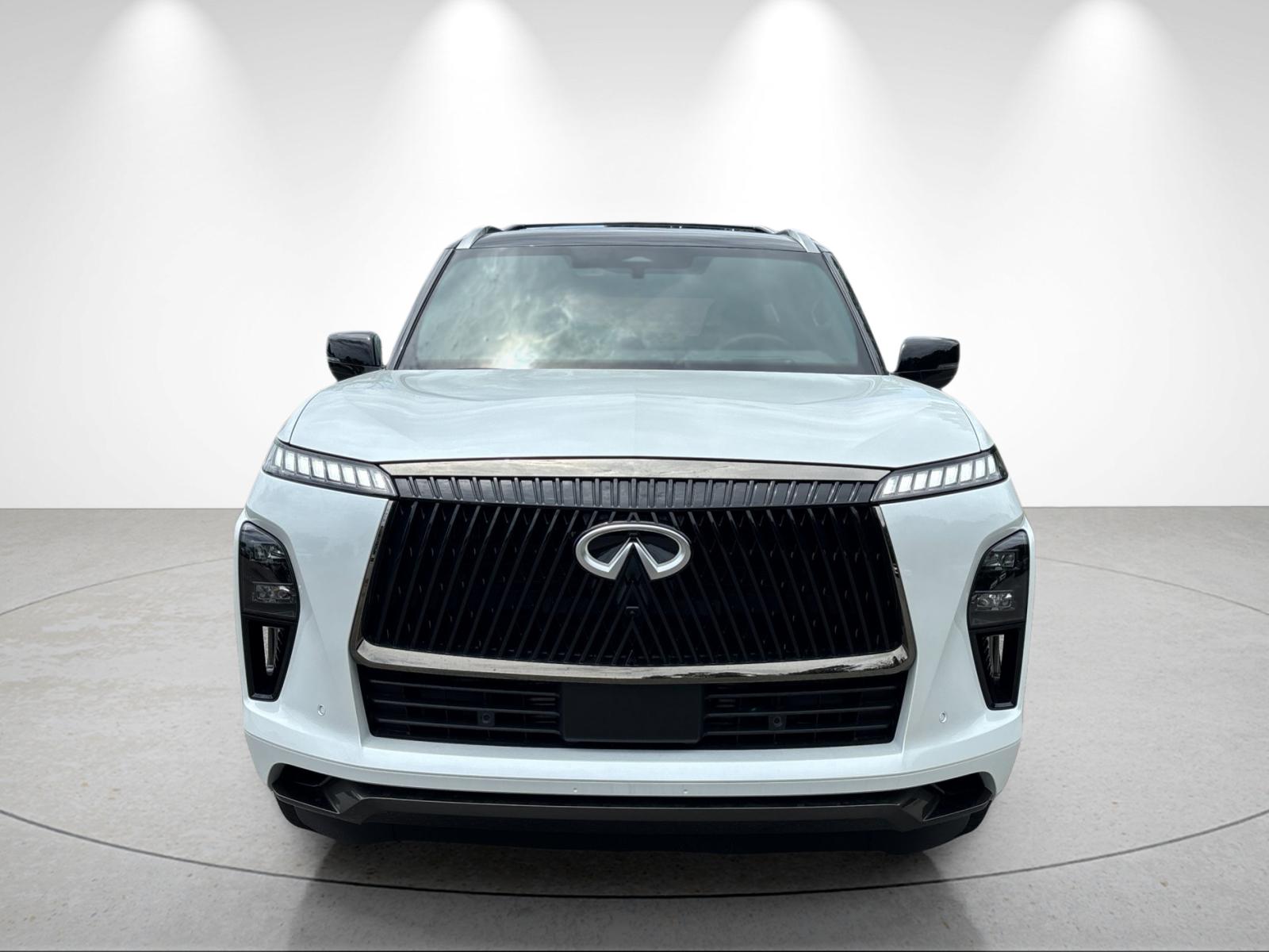 New 2027 2T RADIANT WHIT INFINITI Autograph 4WD image 8