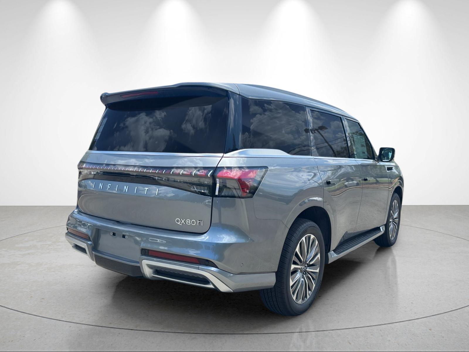 New 2027 DYNAMIC METAL INFINITI Luxe 4WD image 5