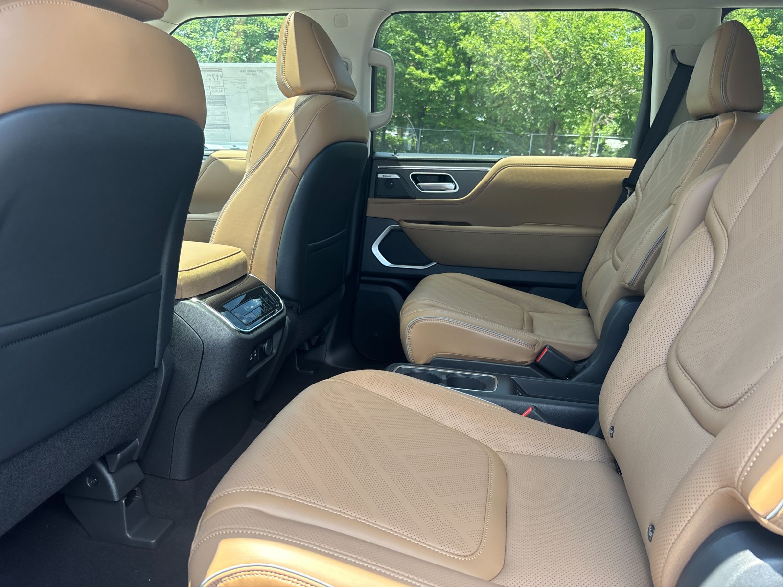 New 2027 DYNAMIC METAL INFINITI Luxe 4WD image 33
