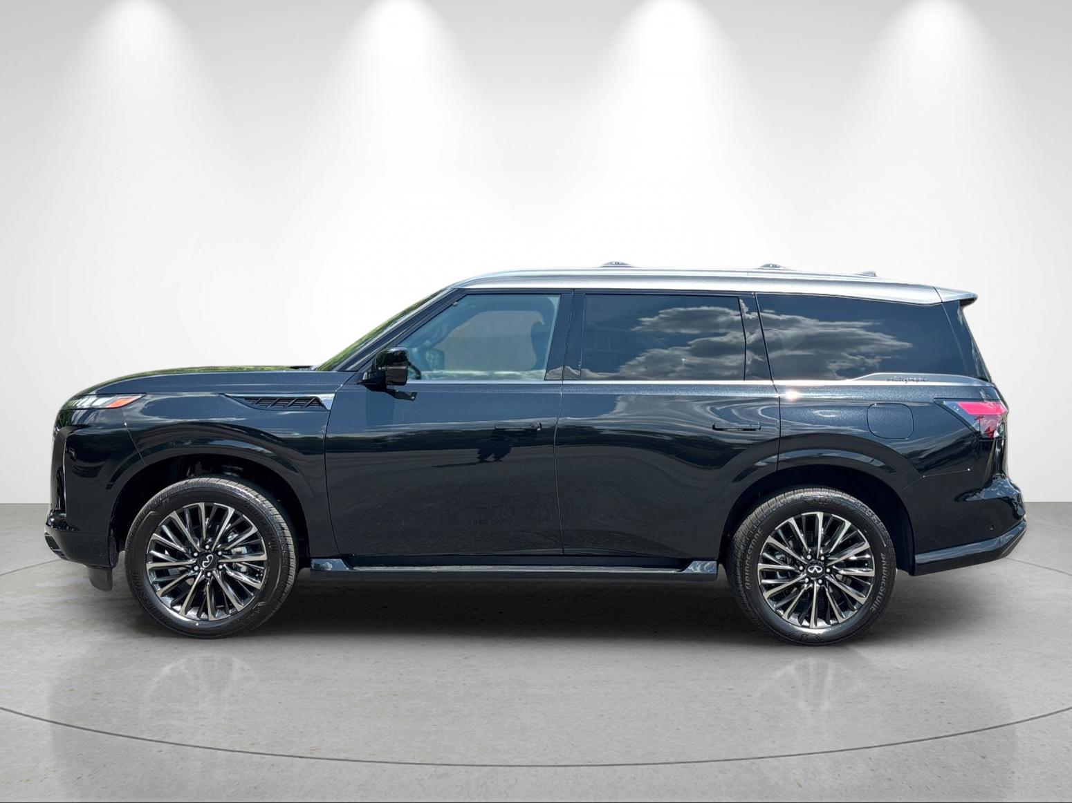 New 2027 2T MINERAL BLAC INFINITI Autograph 4WD image 2