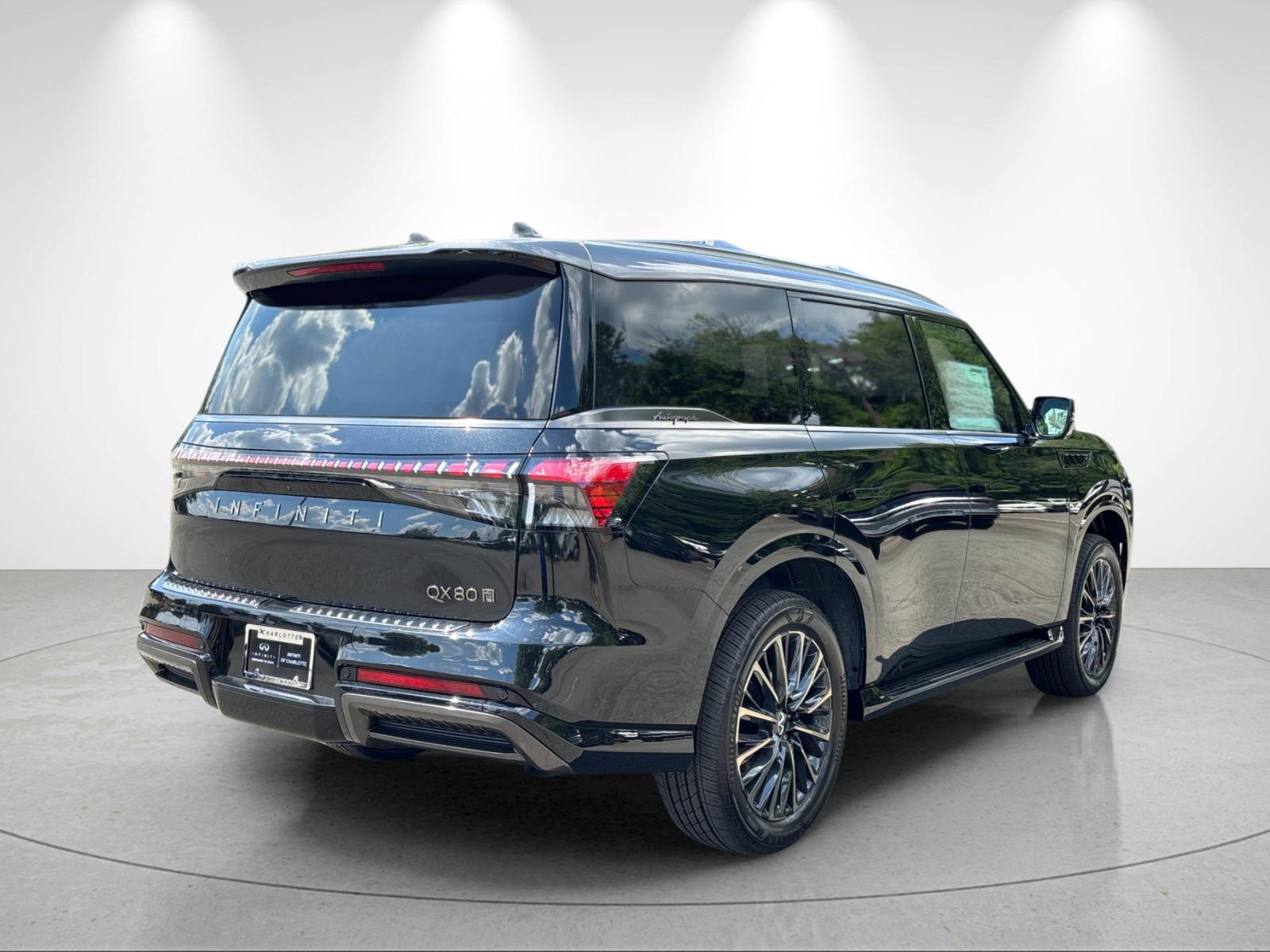 New 2027 2T MINERAL BLAC INFINITI Autograph 4WD image 5