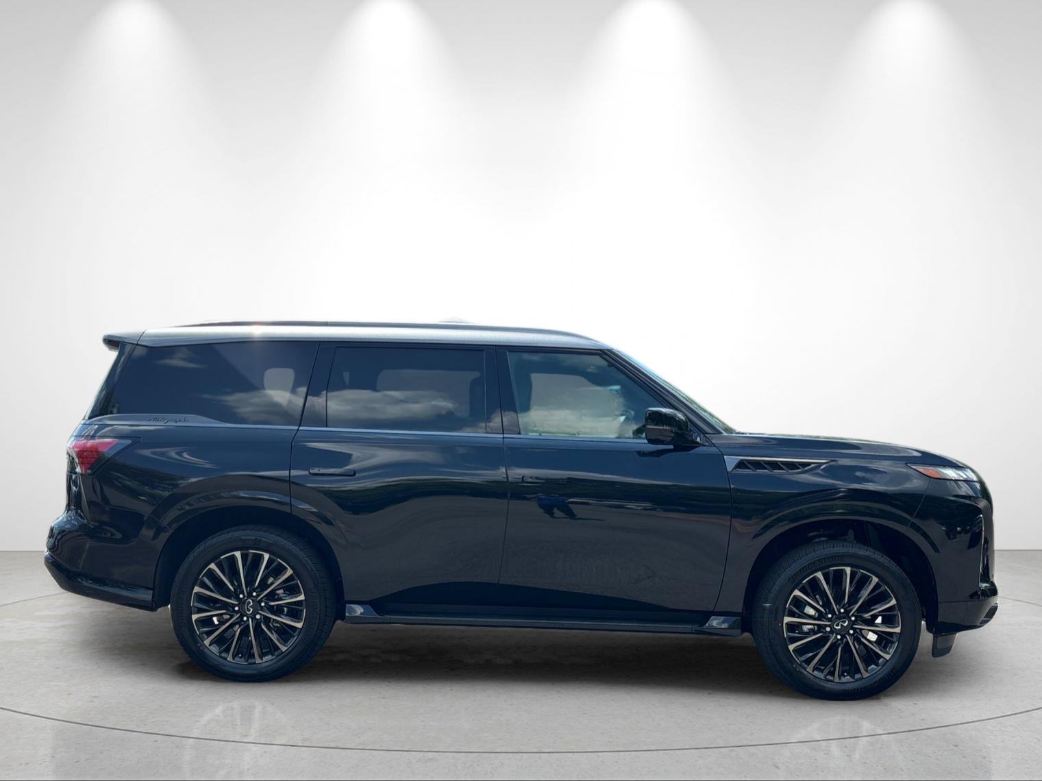 New 2027 2T MINERAL BLAC INFINITI Autograph 4WD image 6