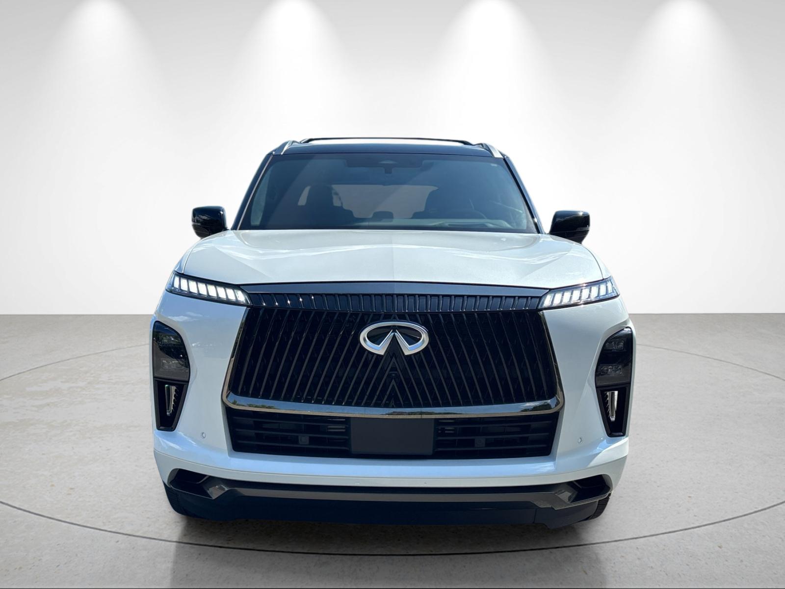 New 2027 2T RADIANT WHIT INFINITI Autograph 4WD image 8