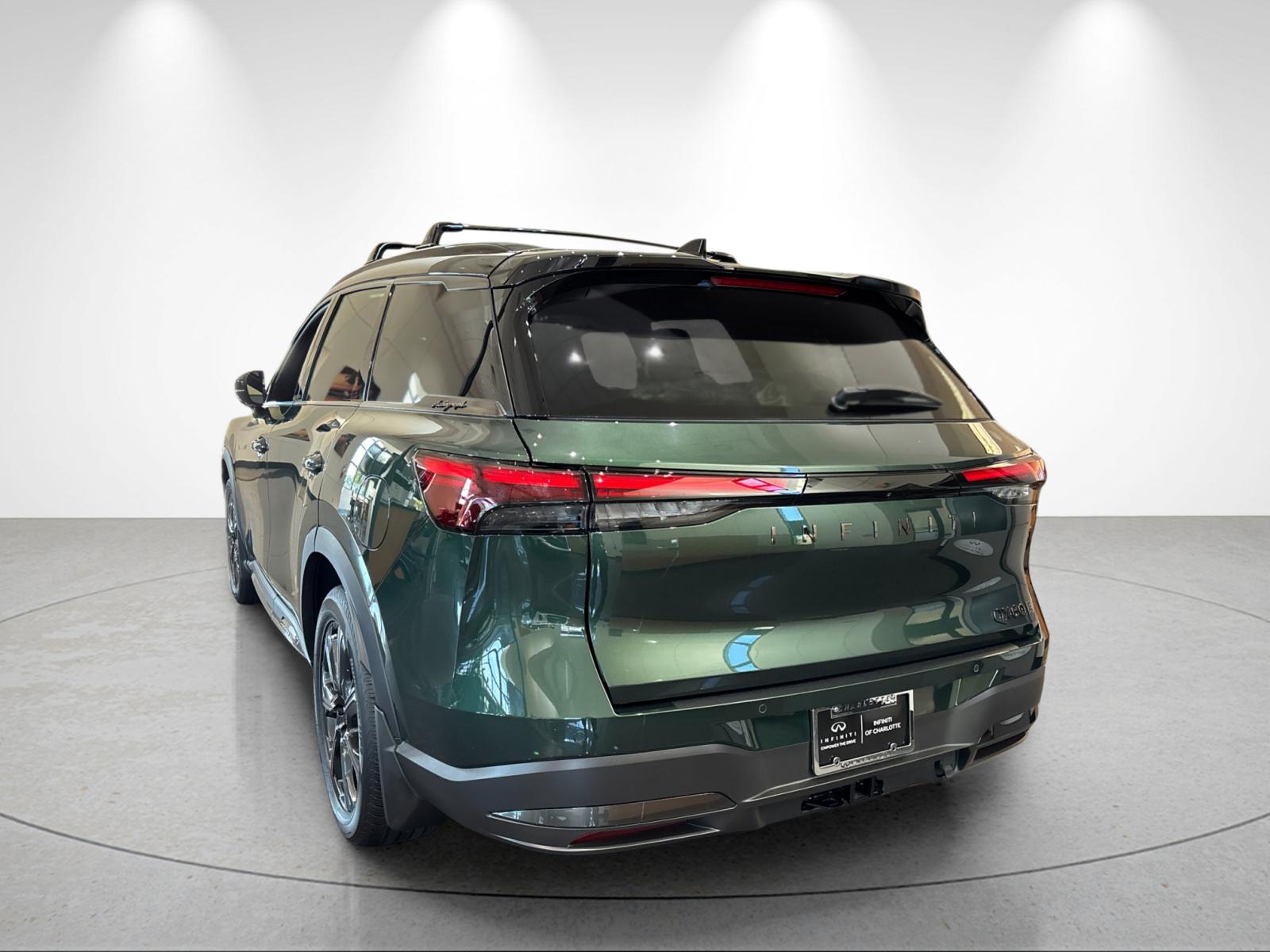 New 2026 2T DEEP EMRLD INFINITI Autograph AWD image 3