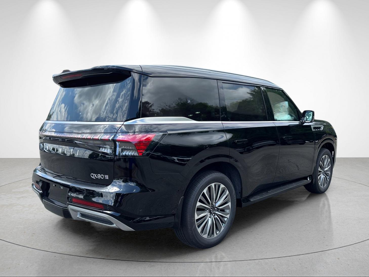 New 2027 BLACK OBSIDIAN INFINITI Luxe 4WD image 5