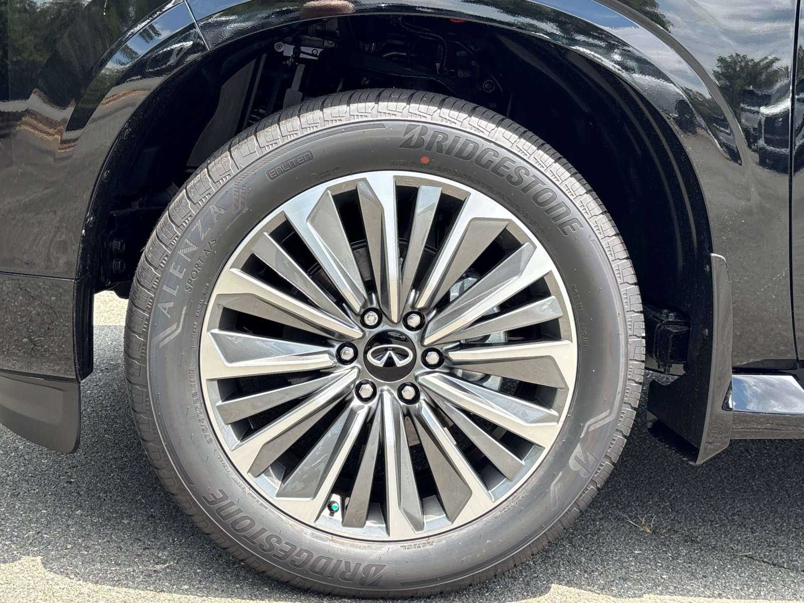 New 2027 BLACK OBSIDIAN INFINITI Luxe 4WD image 10