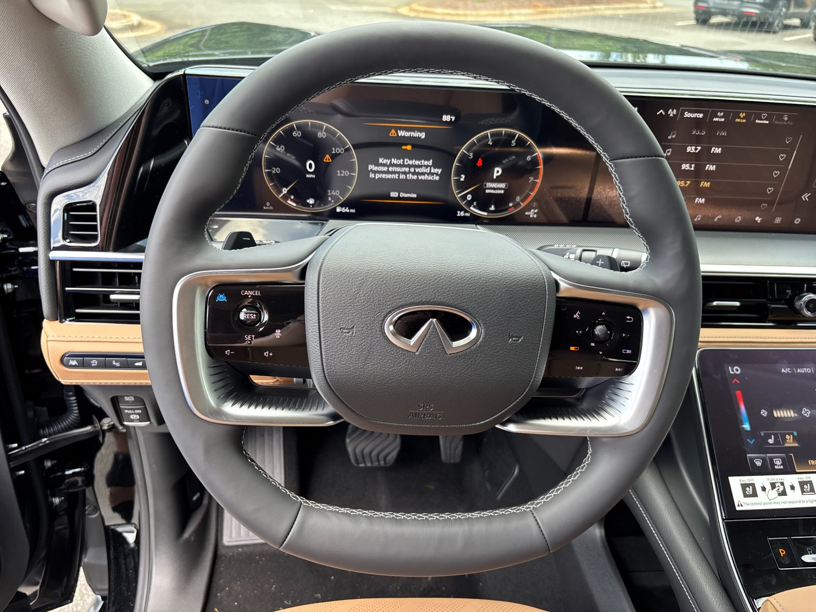 New 2027 BLACK OBSIDIAN INFINITI Luxe 4WD image 18