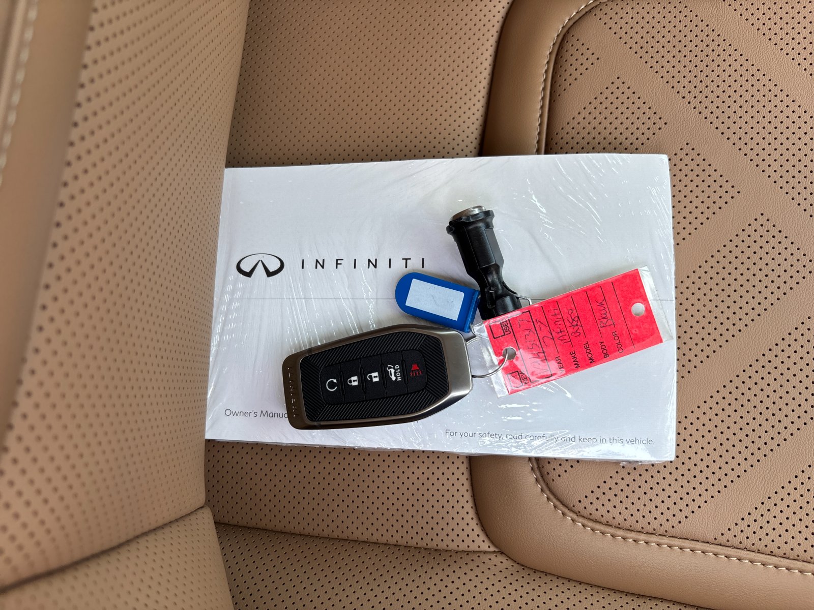 New 2027 BLACK OBSIDIAN INFINITI Luxe 4WD image 43