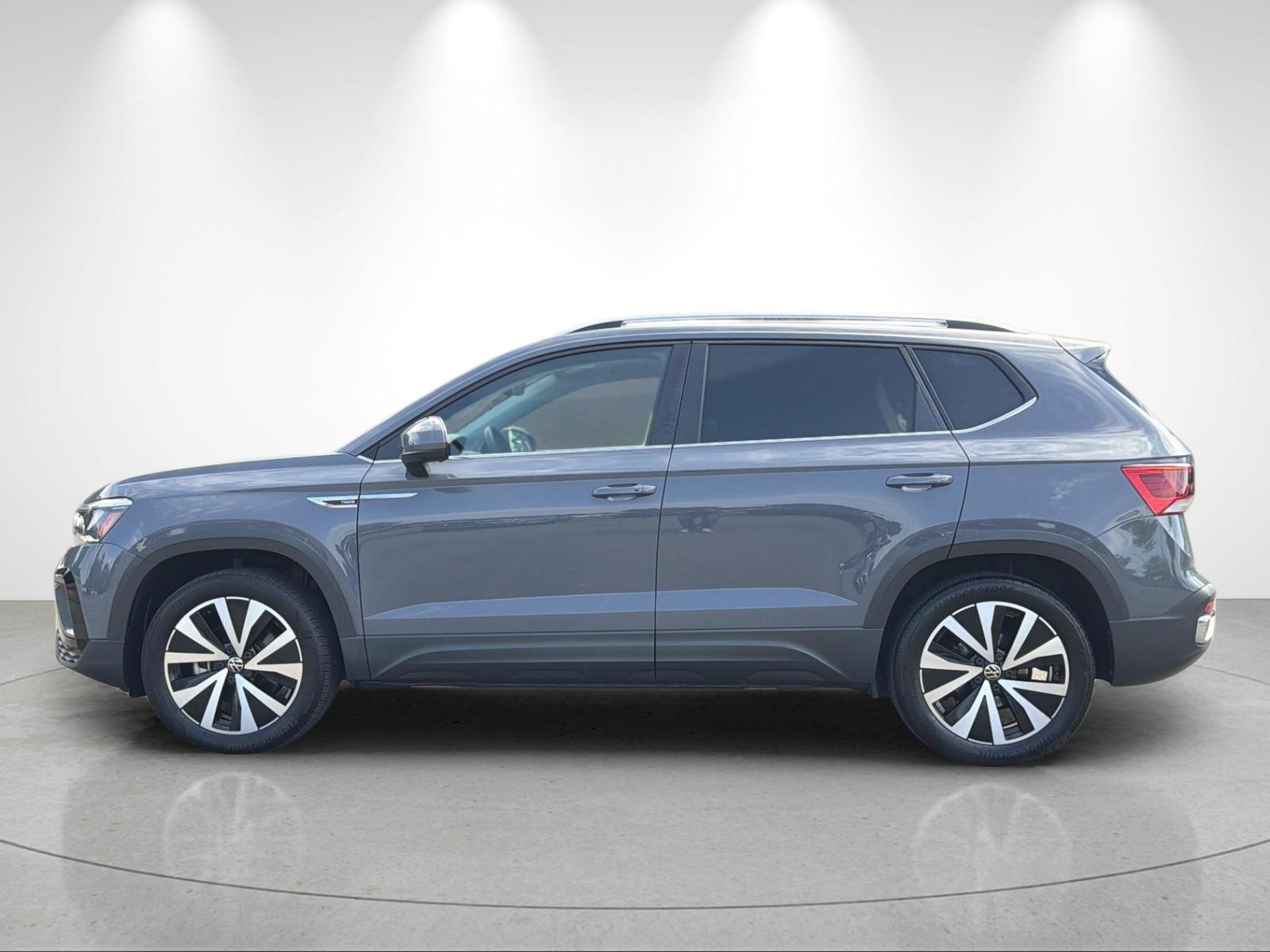 Used 2023 Pure Gray Volkswagen SE image 2