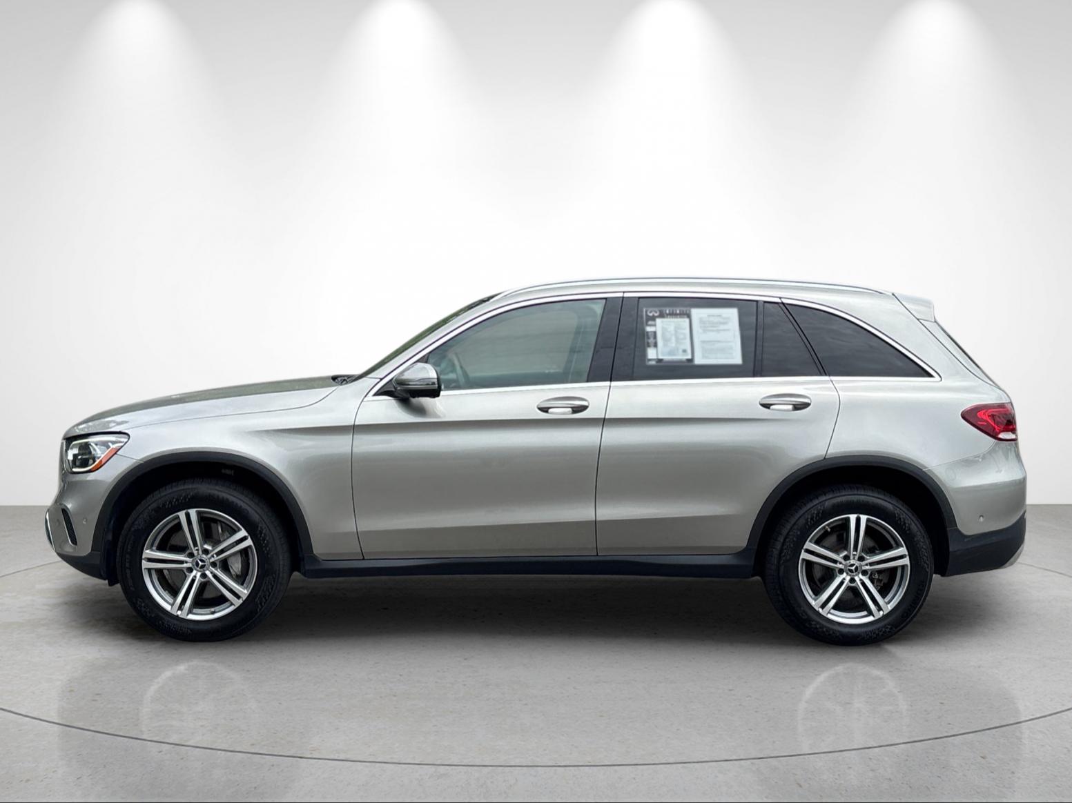 Used 2021 Mojave Silver Metallic Mercedes-Benz GLC 300 image 2
