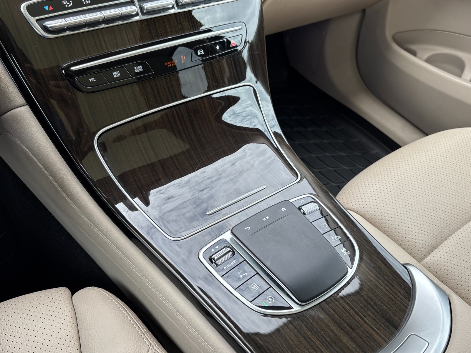 Used 2021 Mojave Silver Metallic Mercedes-Benz GLC 300 image 26